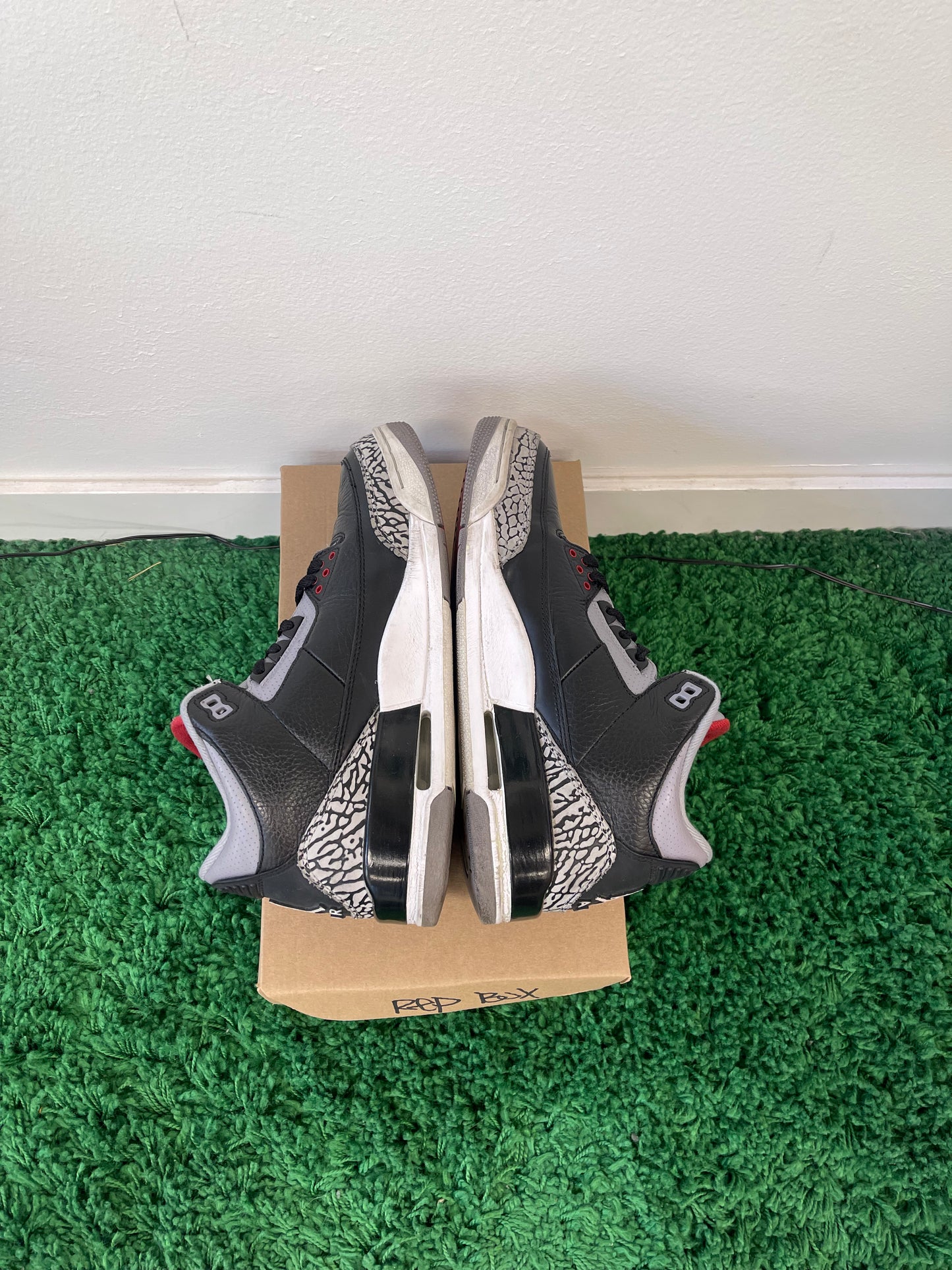 Used Jordan 3 Retro Black Cement 2011 (Men’s)