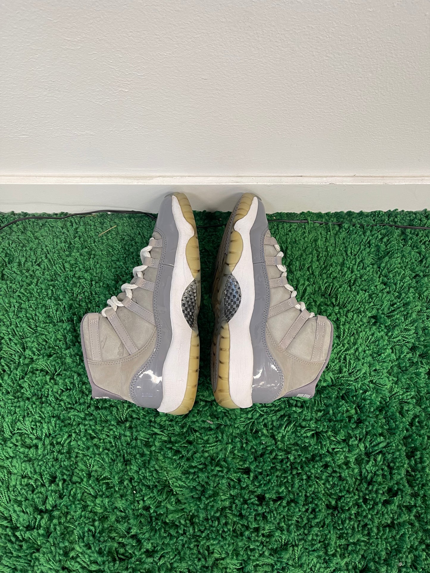 Used Jordan 11 Retro Cool Grey 2021 (Youth)