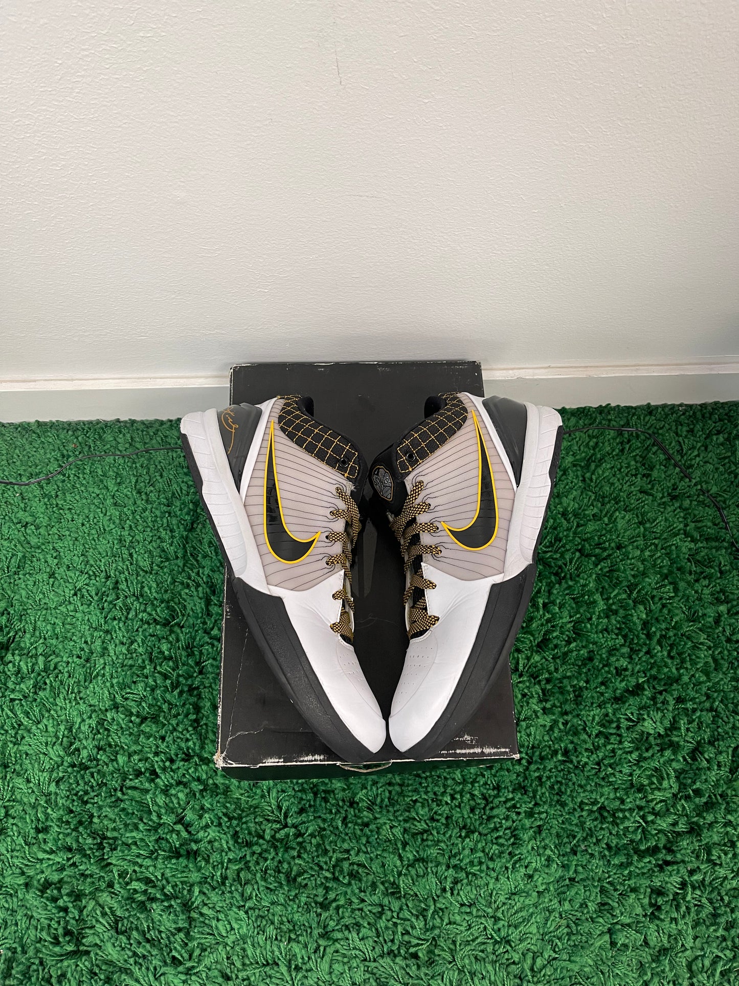 Used Nike Kobe 4 Protro White Black Del Sol (Men’s)