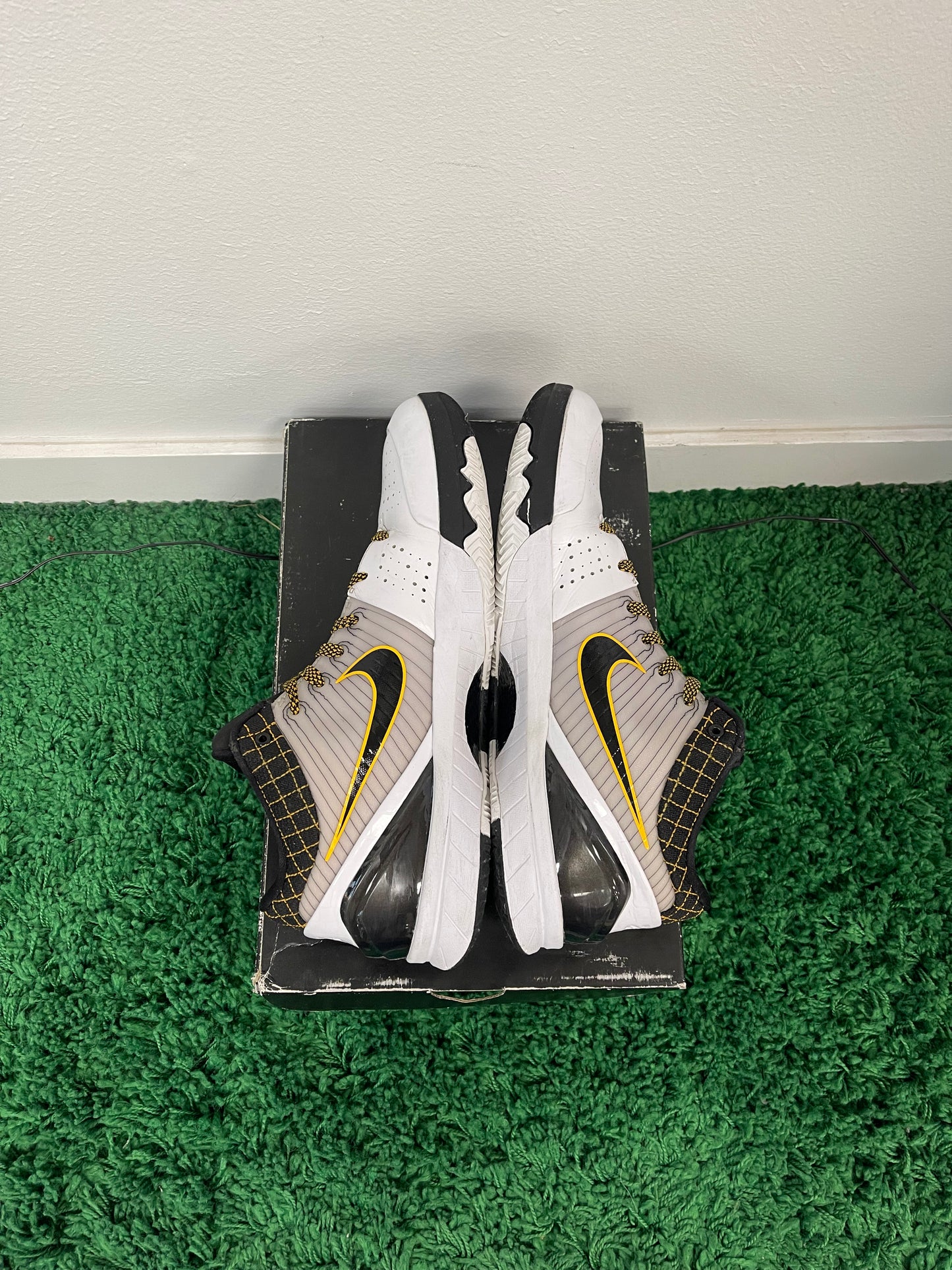 Used Nike Kobe 4 Protro White Black Del Sol (Men’s)