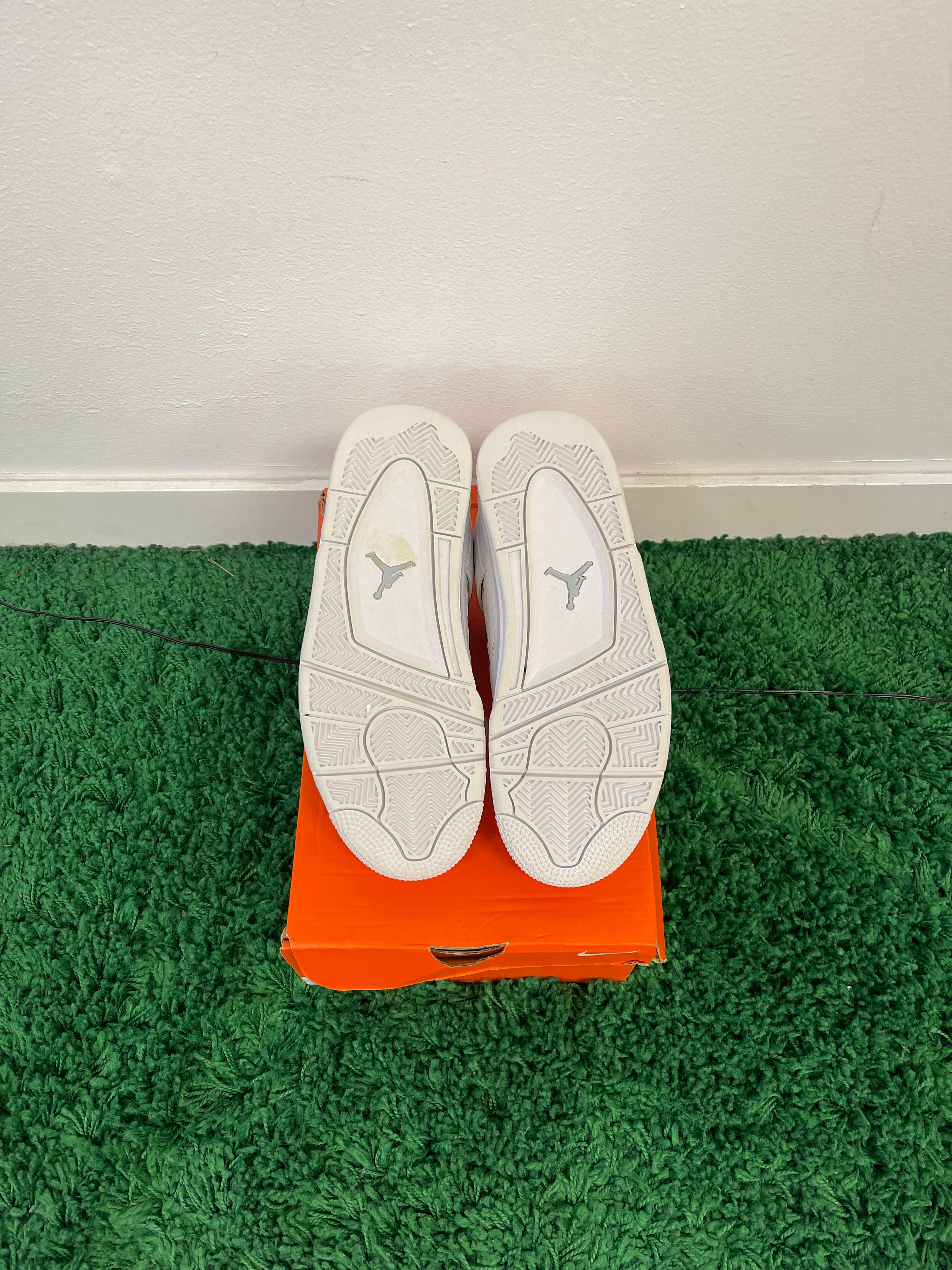 Used Jordan 4 Retro Pure Money 2017 (Youth)