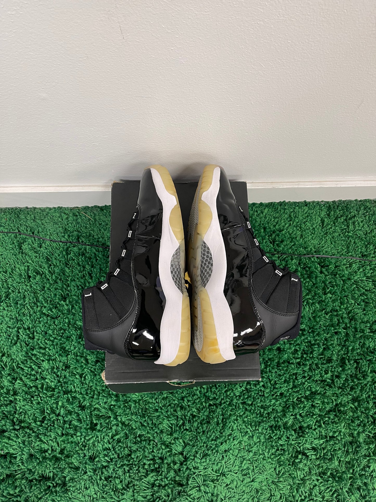 Used Jordan 11 Retro Jubilee (Men’s)