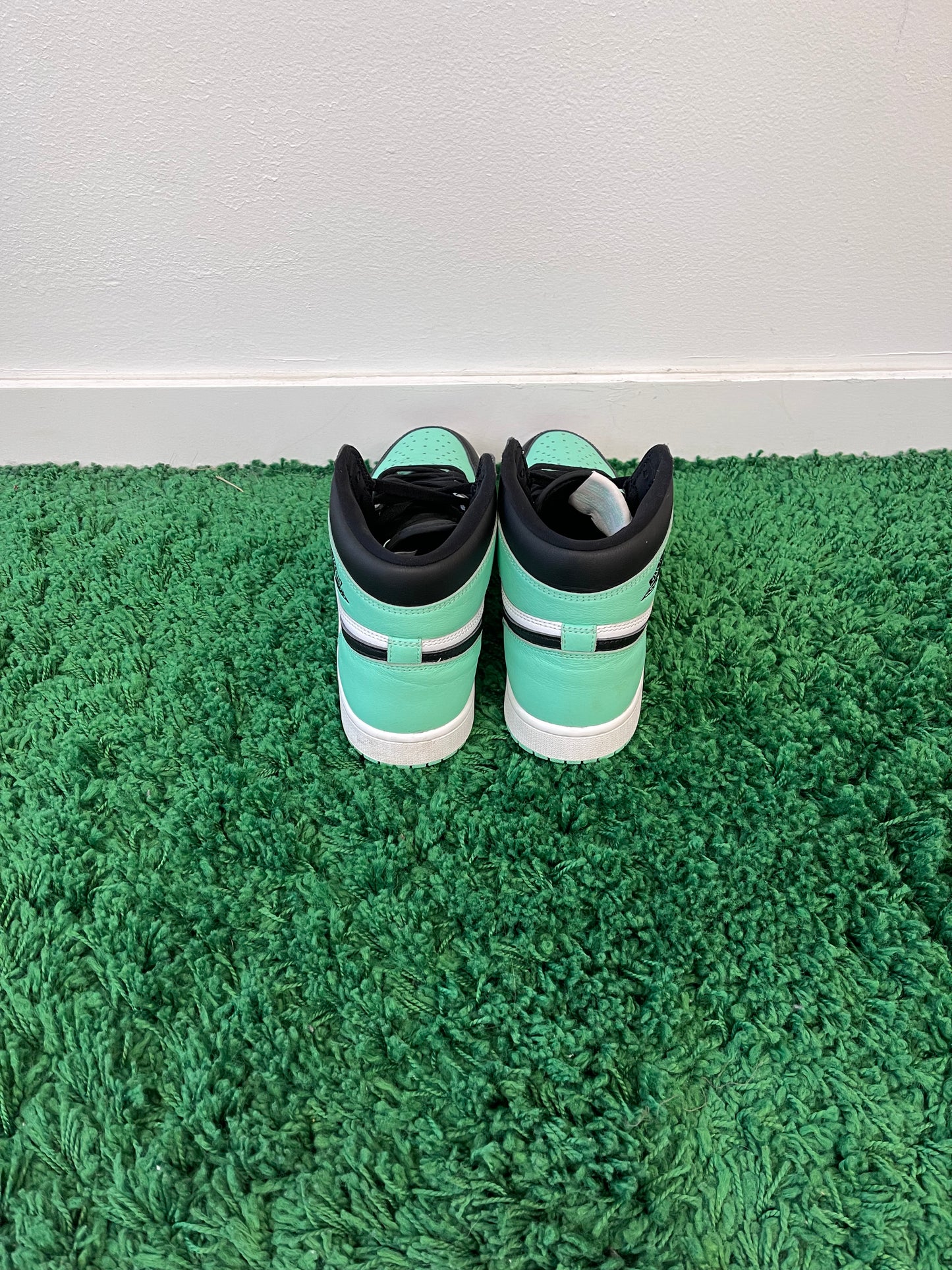 Used Jordan 1 Retro High OG Green Glow (Men’s)