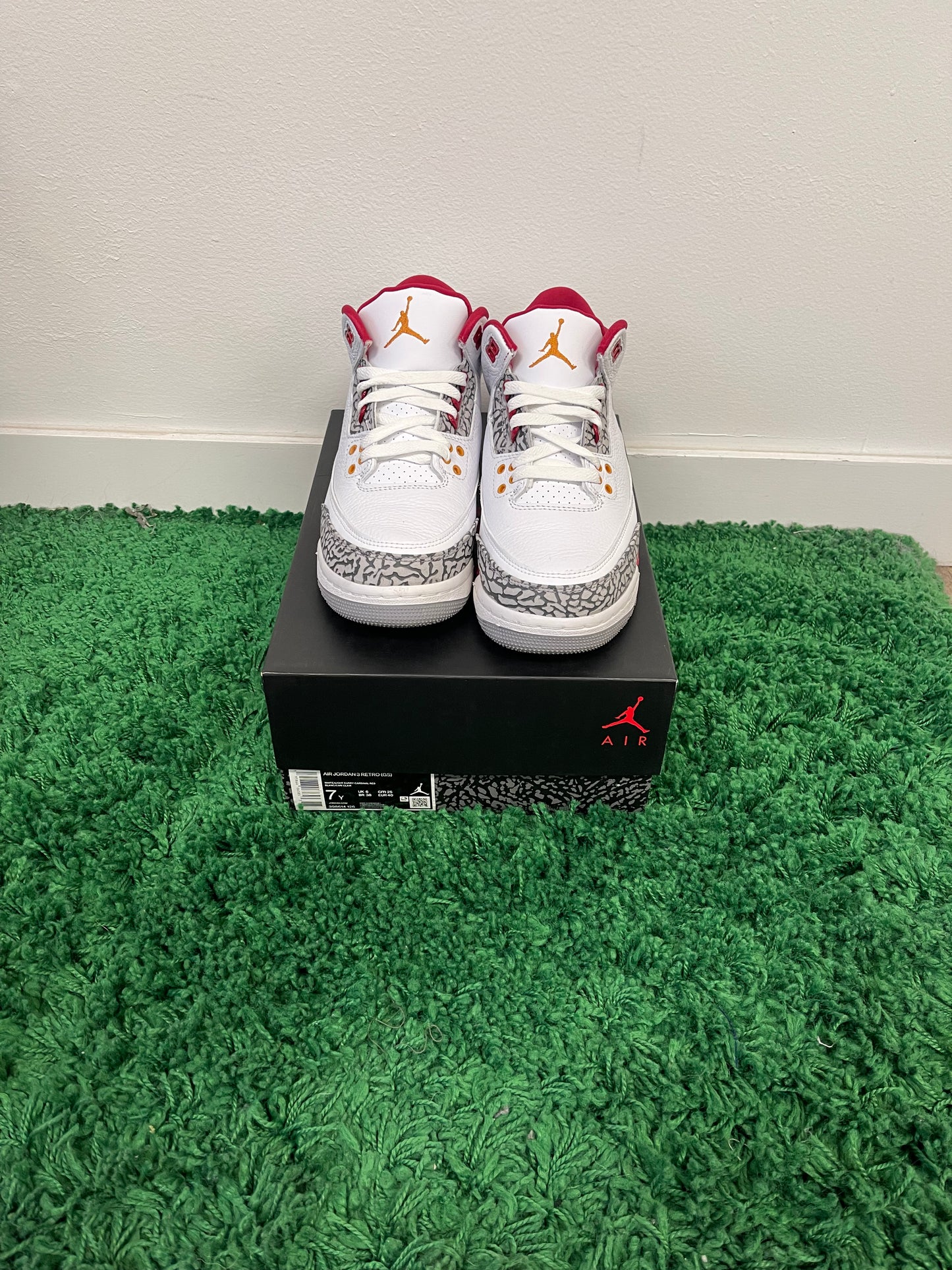 Used Jordan 3 Retro Cardinal Red (Youth)