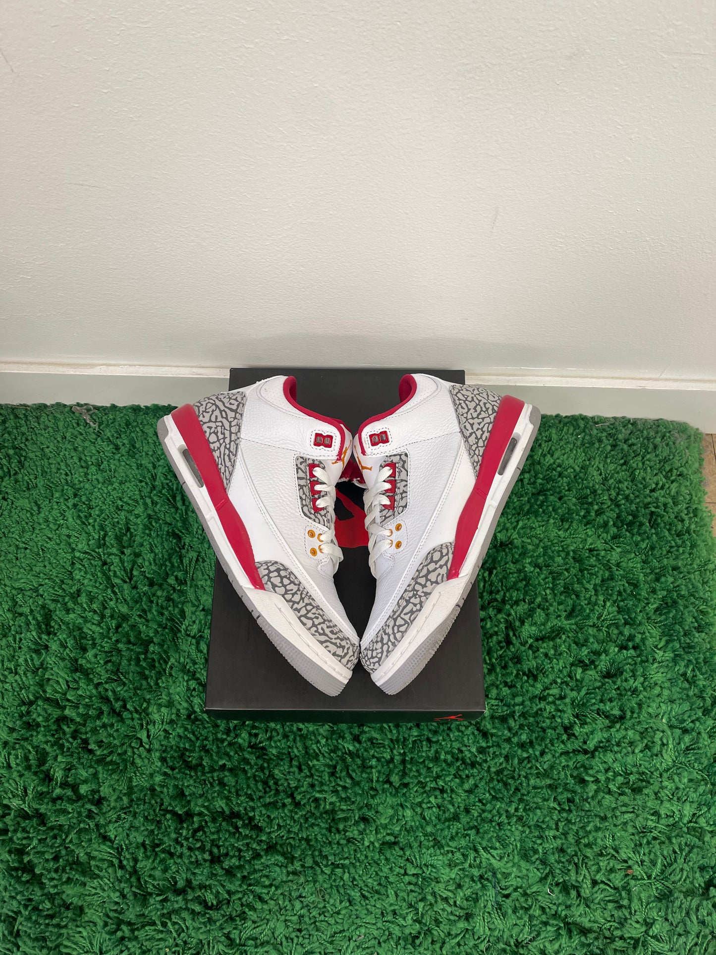 Used Jordan 3 Retro Cardinal Red (Youth)