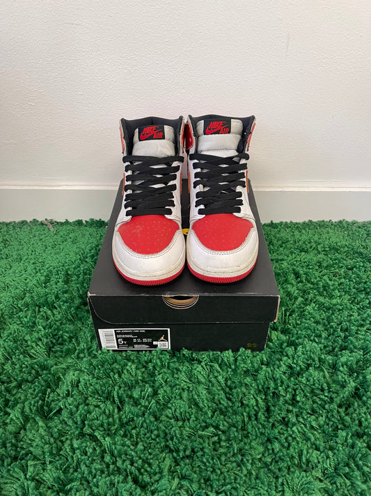 Used Jordan 1 Retro High OG Heritage (Youth)