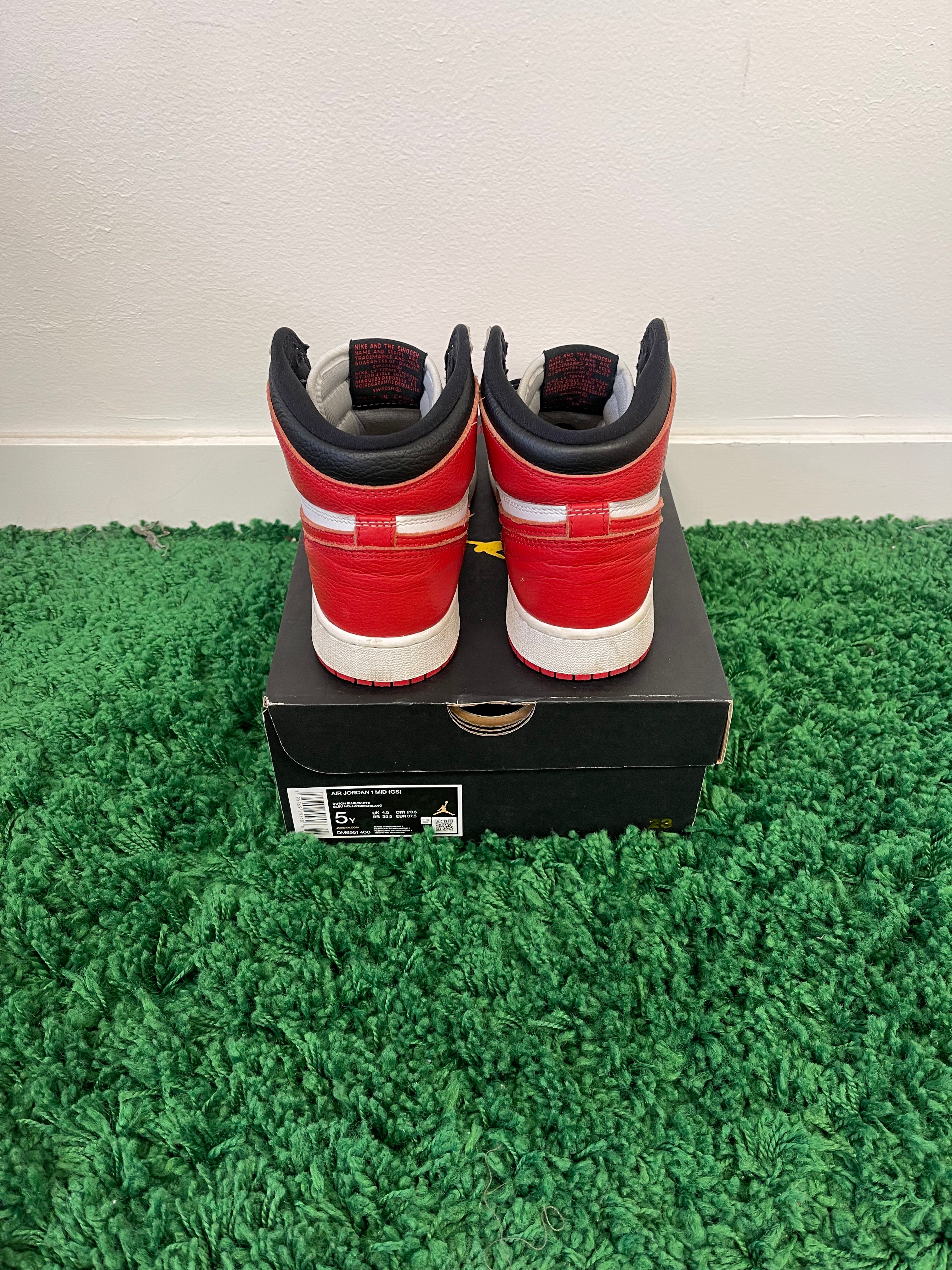 Used Jordan 1 Retro High OG Heritage (Youth)