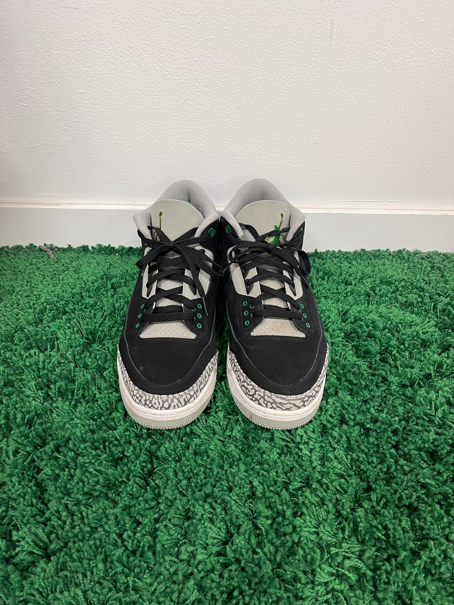 Used Jordan 3 Retro Pine Green (Men’s)