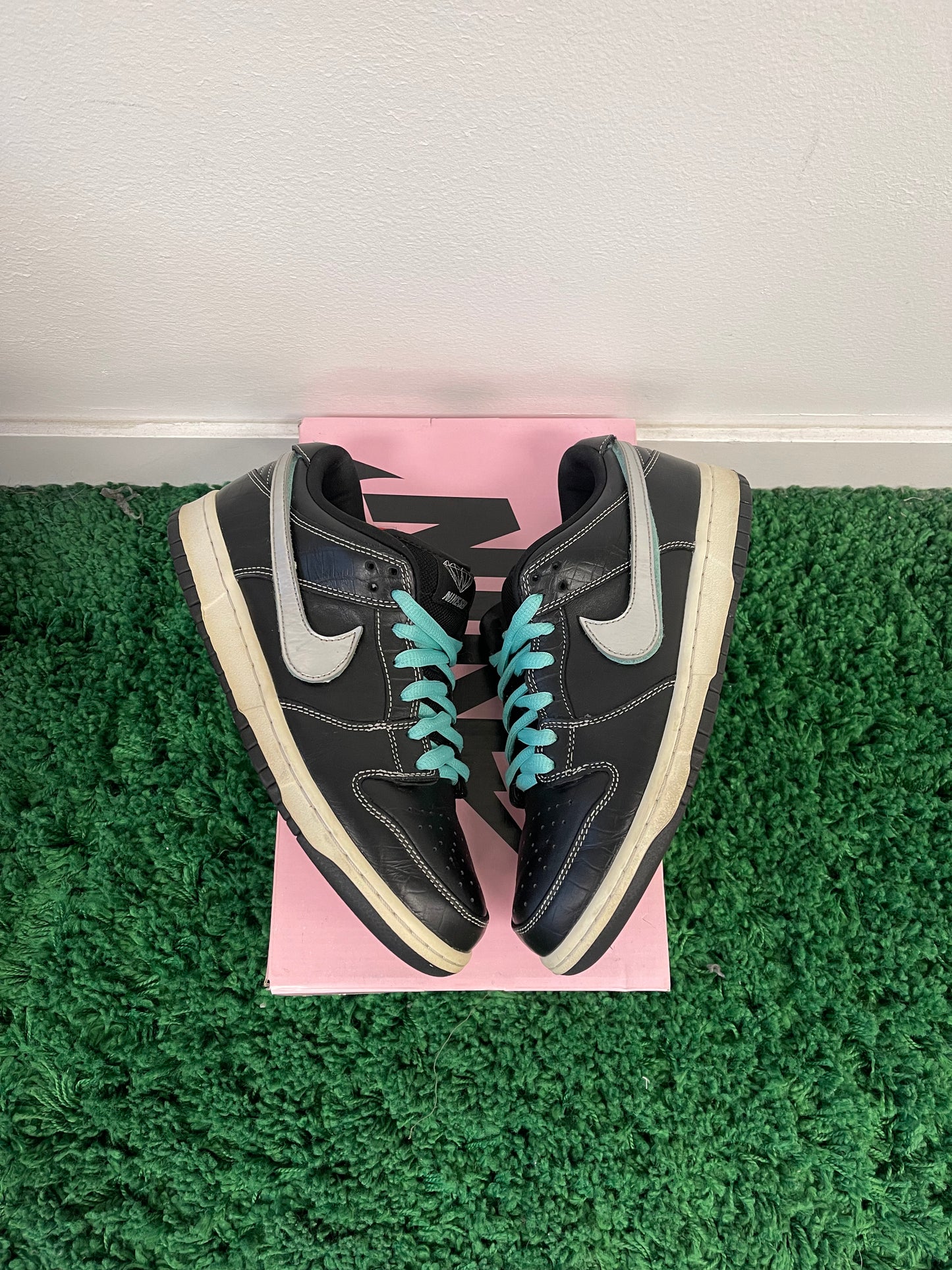 Used Nike SB Dunk Low Diamond Supply Co. Black Diamond (Men’s)