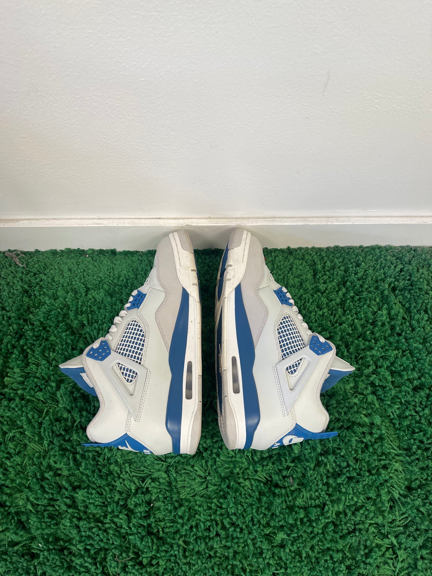 Used Jordan 4 Retro Military Blue 2024 (Men’s)