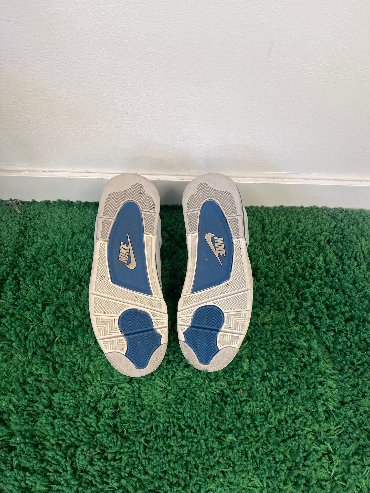 Used Jordan 4 Retro Military Blue 2024 (Men’s)