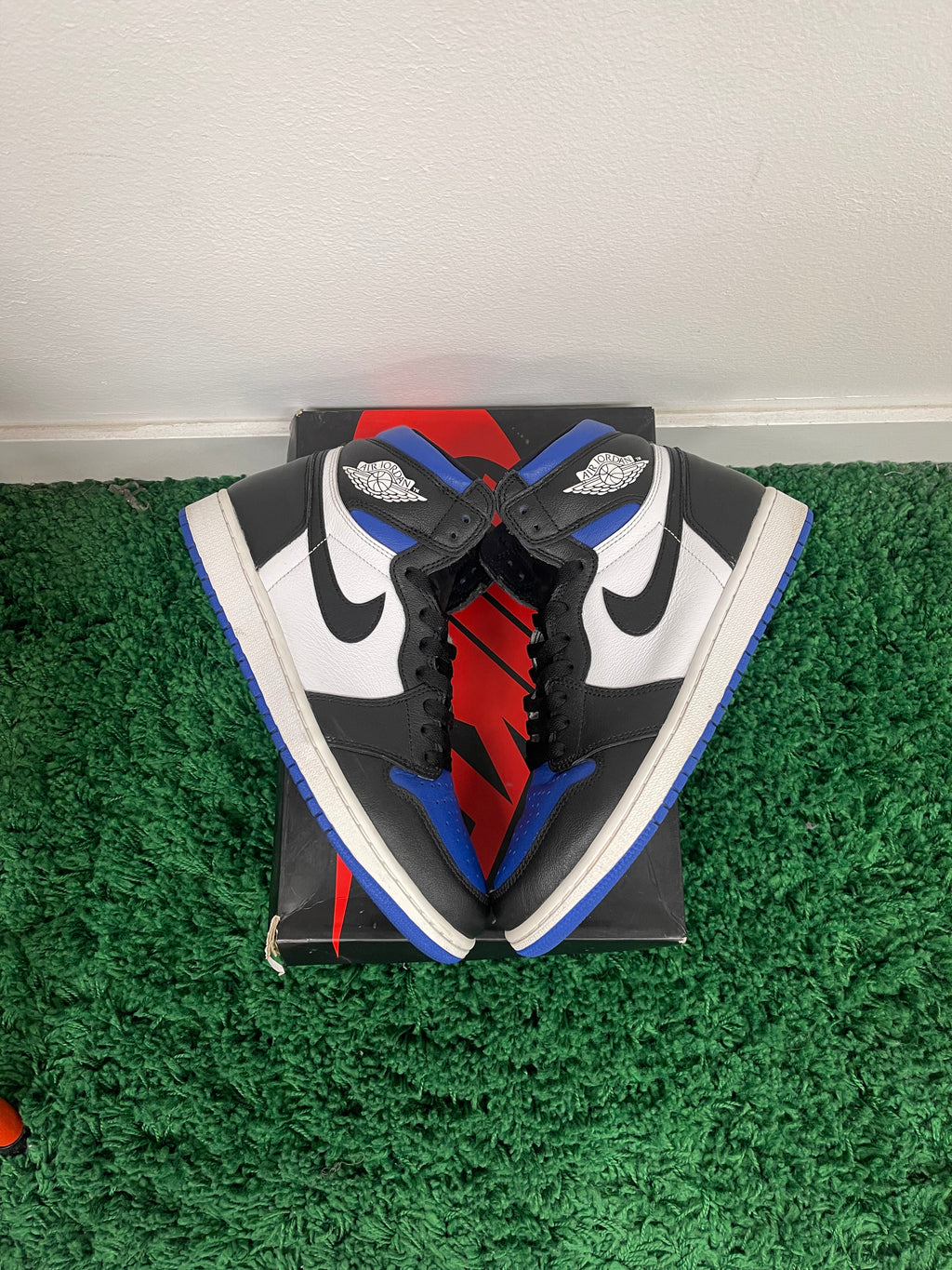 Used Jordan 1 Retro High Royal Toe (Men’s)