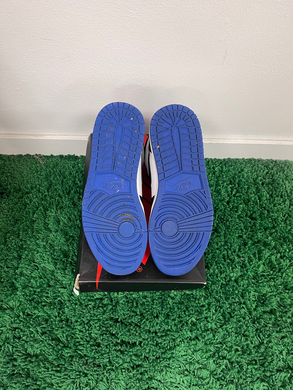 Used Jordan 1 Retro High Royal Toe (Men’s)