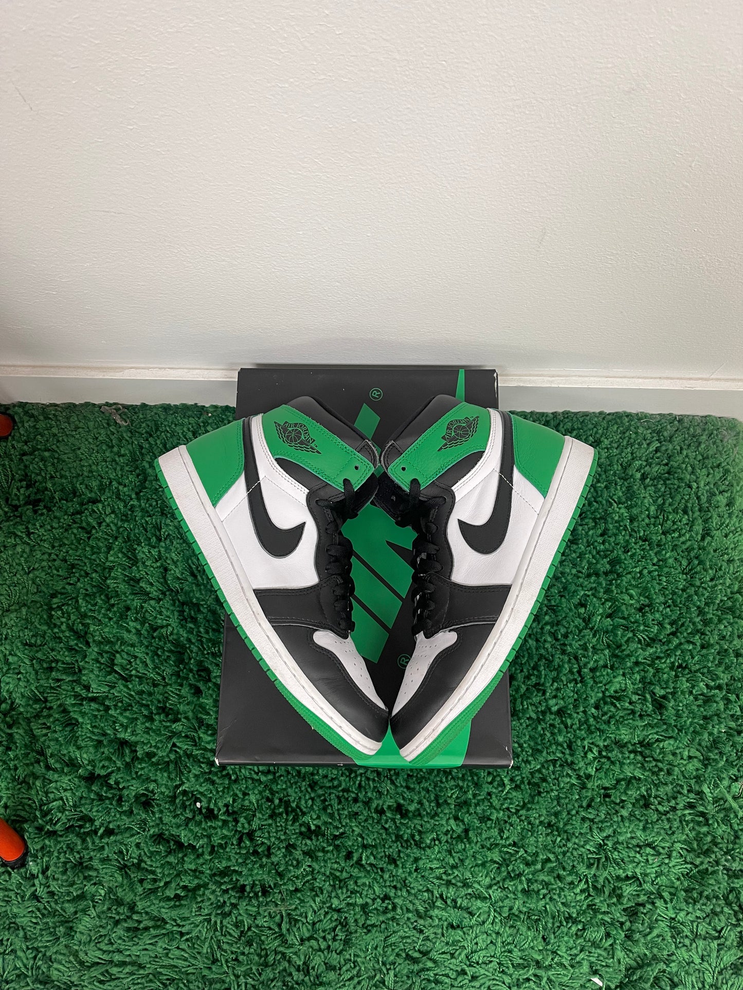 Used Jordan 1 Retro High OG Lucky Green (Men’s)