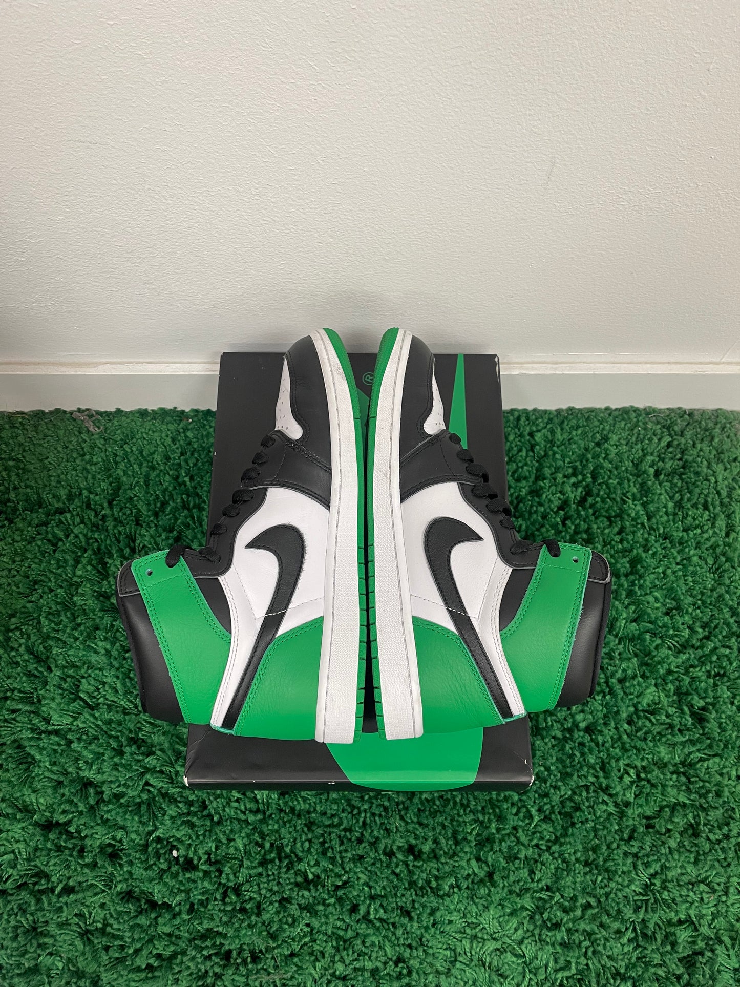 Used Jordan 1 Retro High OG Lucky Green (Men’s)