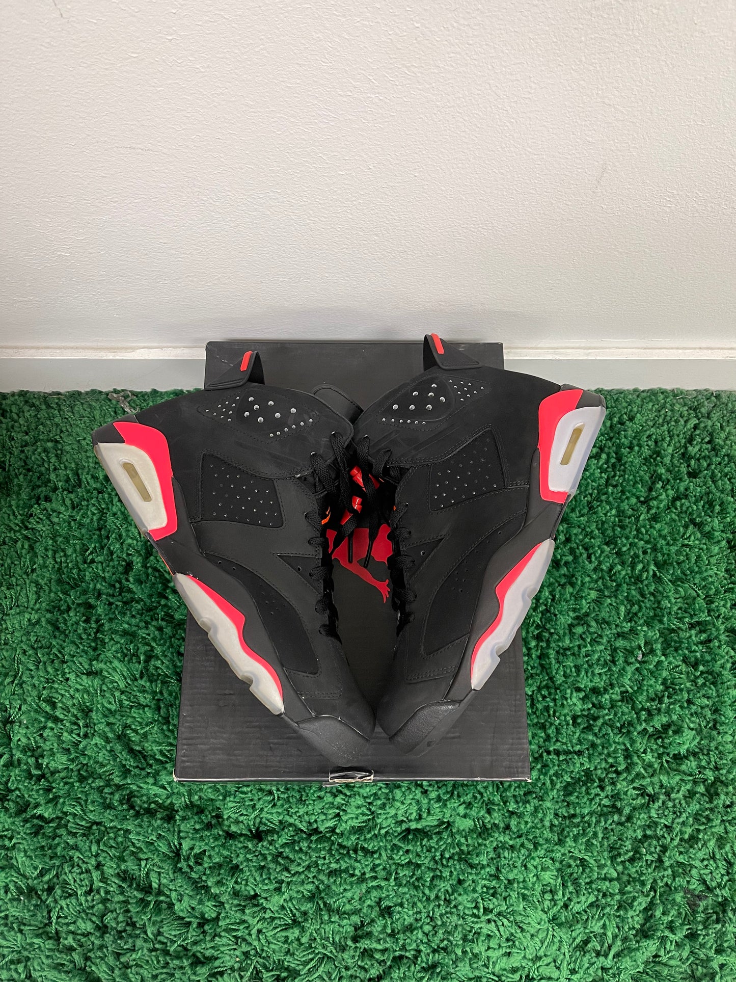 Used Jordan 6 Retro Infrared Black 2014 (Men’s)