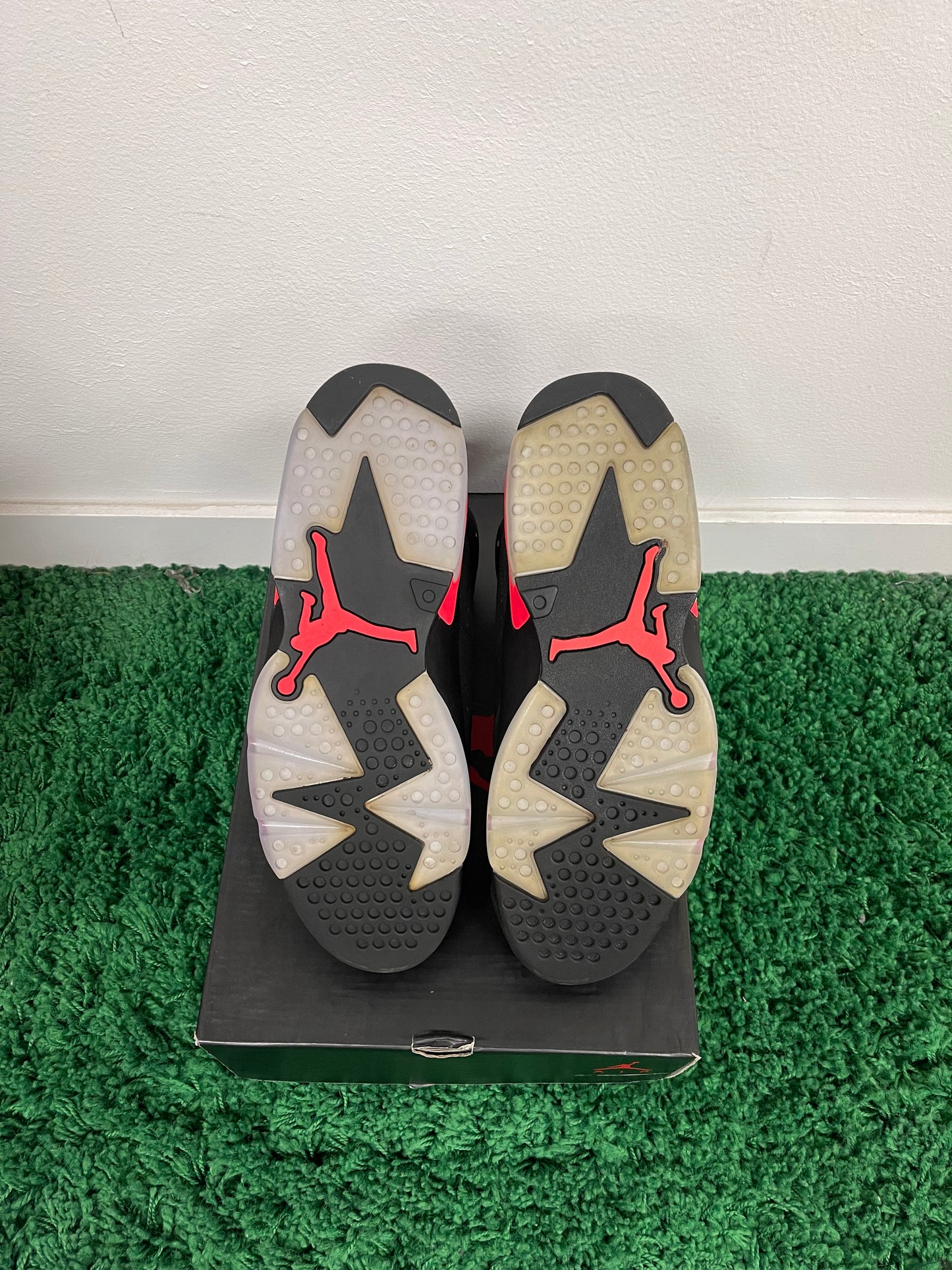 Used Jordan 6 Retro Infrared Black 2014 (Men’s)