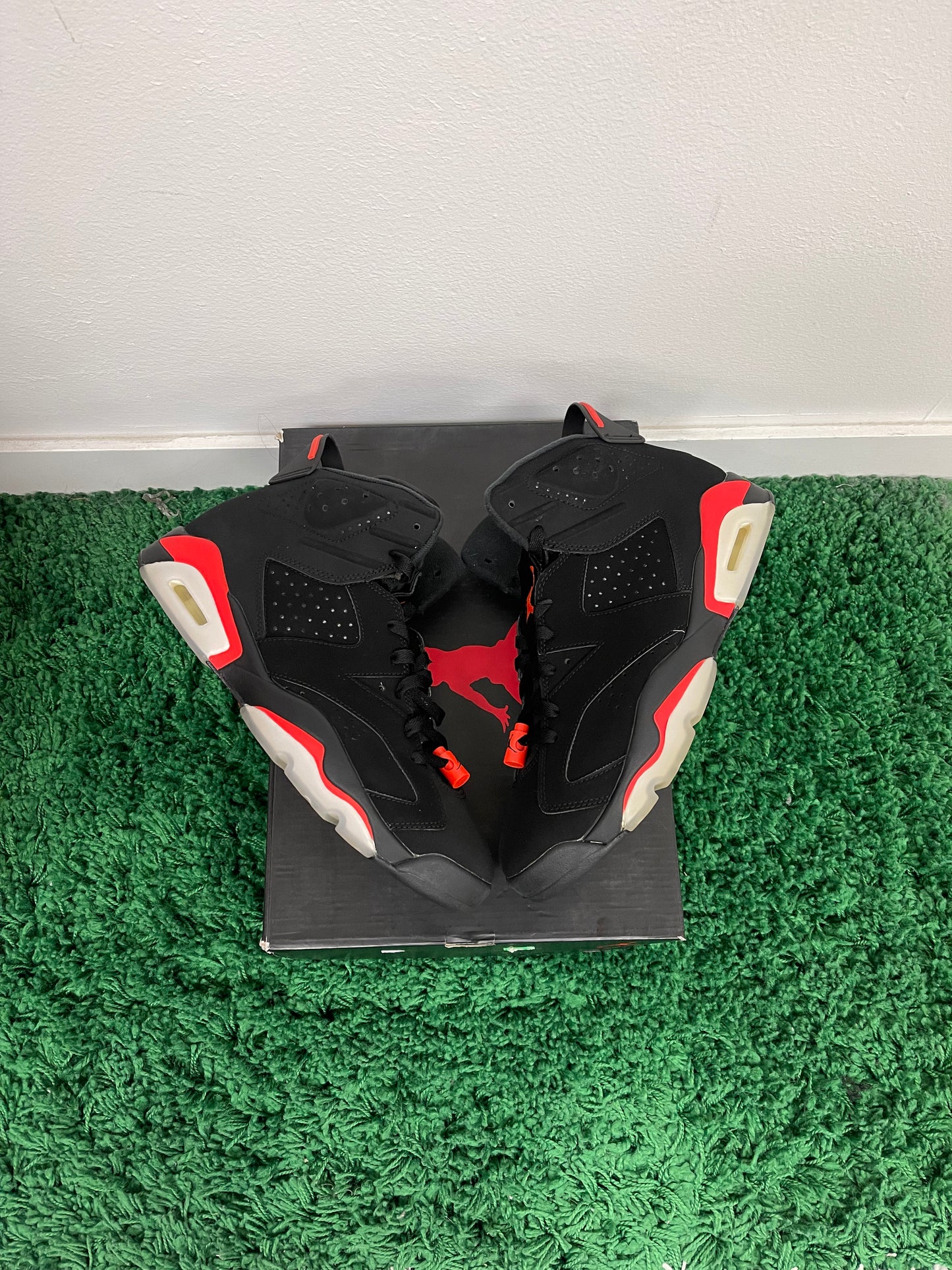Used Jordan 6 Retro Black Infrared 2019 (Men’s)