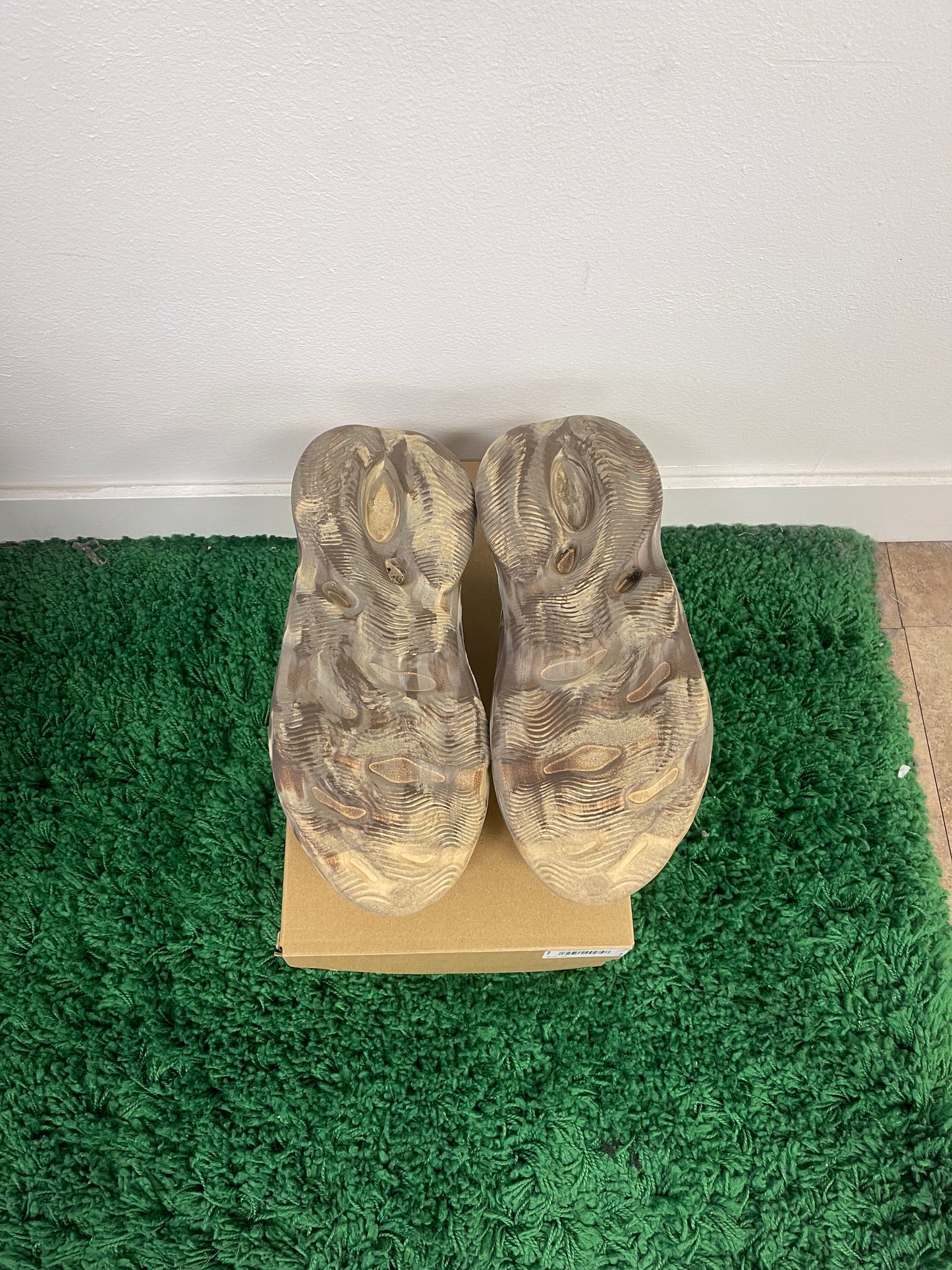 Used Adidas Yeezy Foam RNNR MX Cream Clay (Men’s)