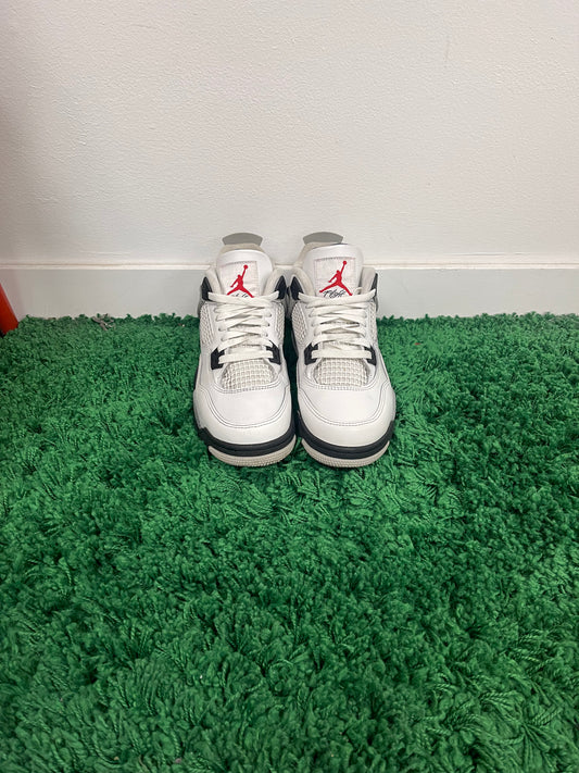 Used Jordan 4 Retro White Cement 2025 (Youth)