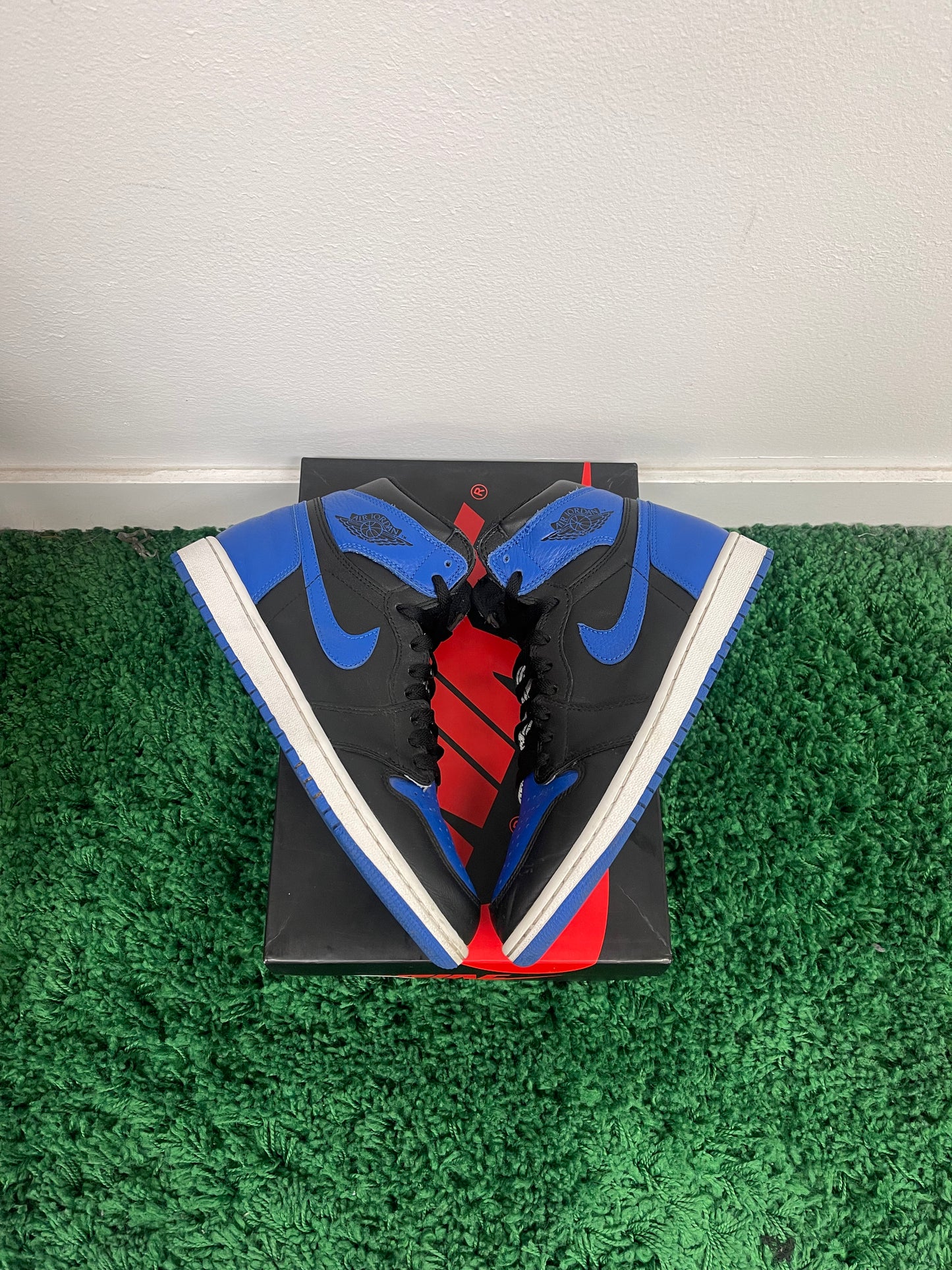 Used Jordan 1 Retro High Royal 2017 (Men’s)