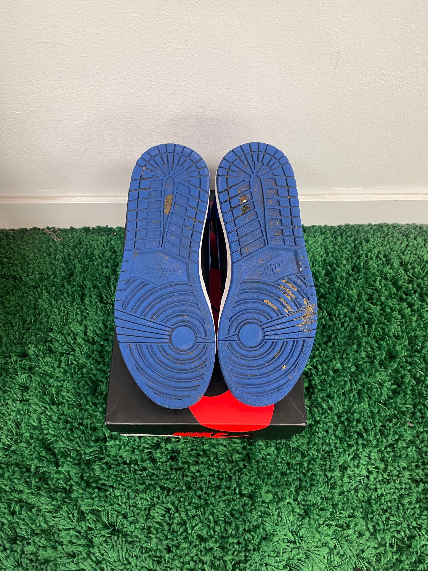 Used Jordan 1 Retro High Royal 2017 (Men’s)