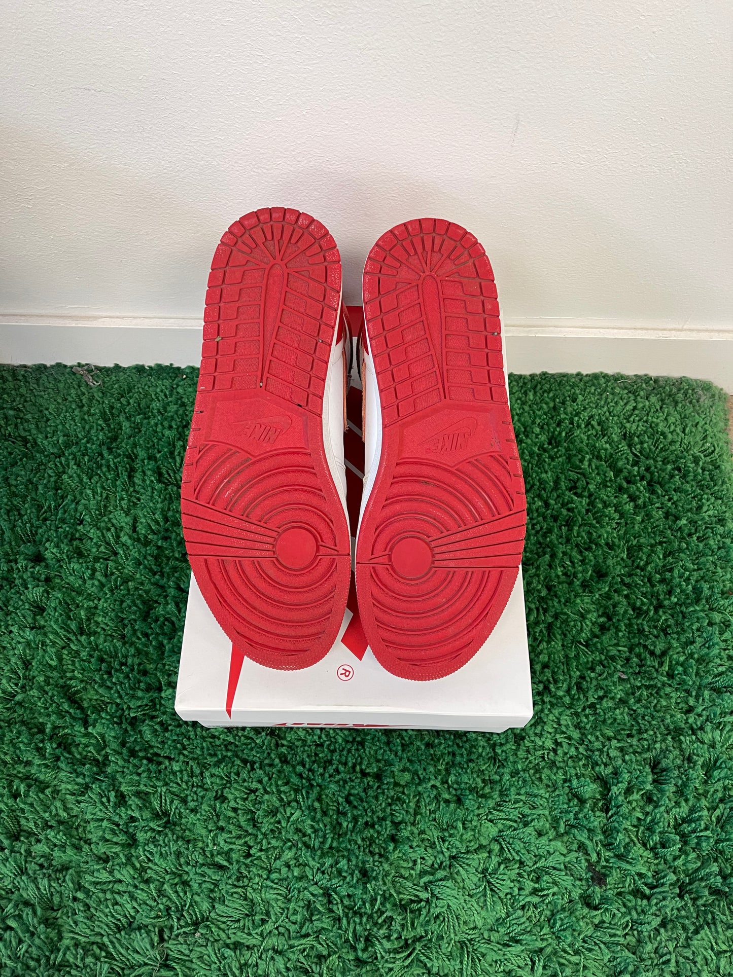 Used Jordan 1 Retro High OG Heritage (Men’s)