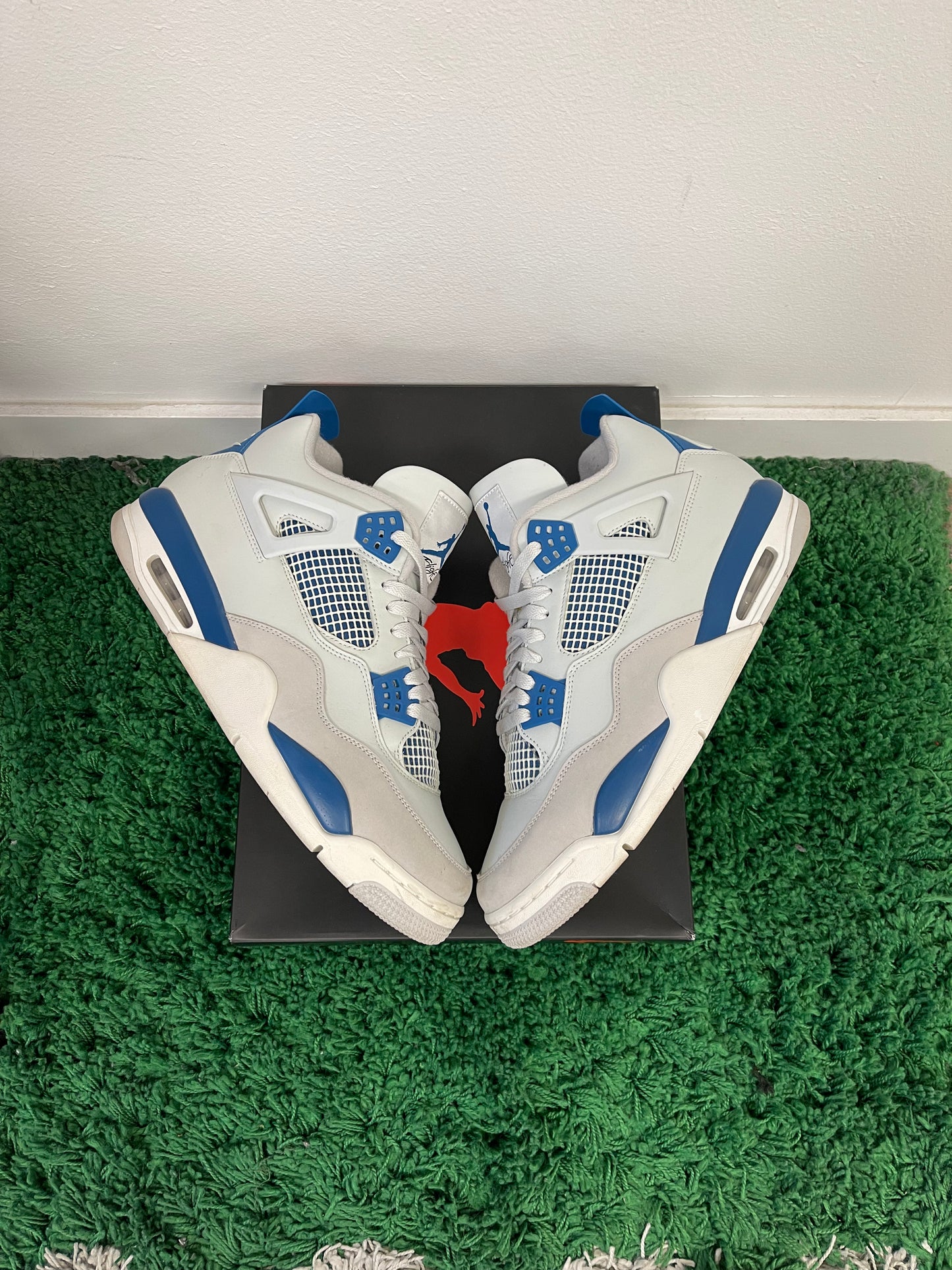 Used Jordan 4 Retro Military Blue 2024 (Men’s)