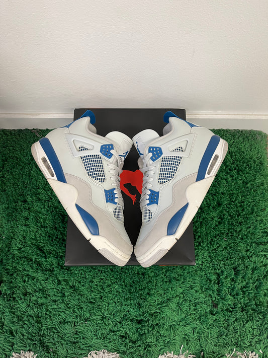 Used Jordan 4 Retro Military Blue 2024 (Men’s)