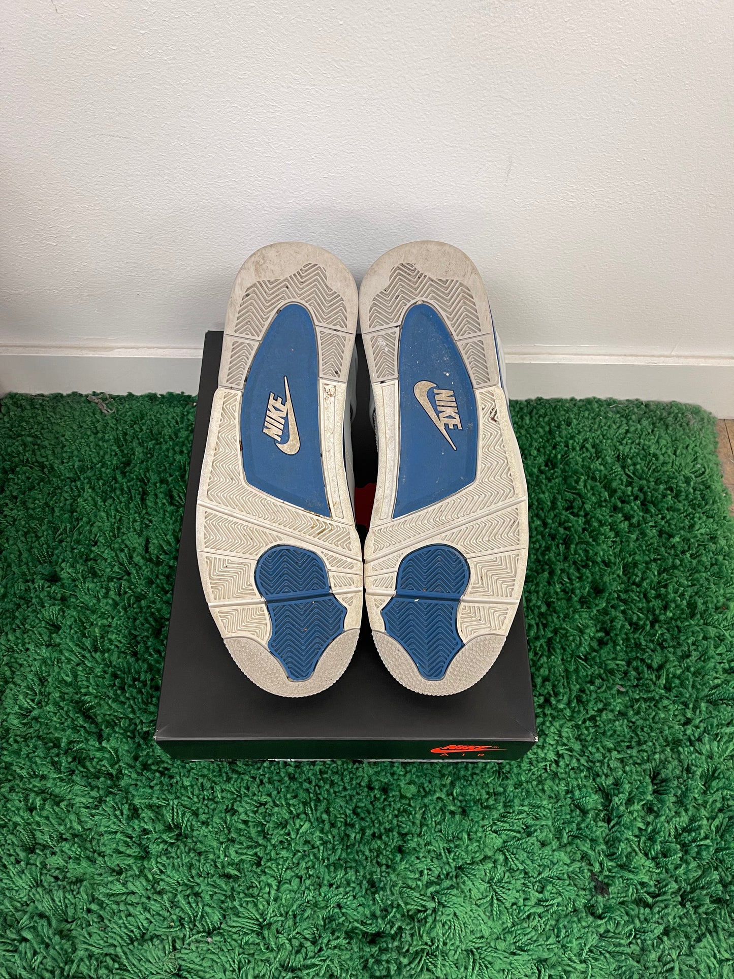Used Jordan 4 Retro Military Blue 2024 (Men’s)
