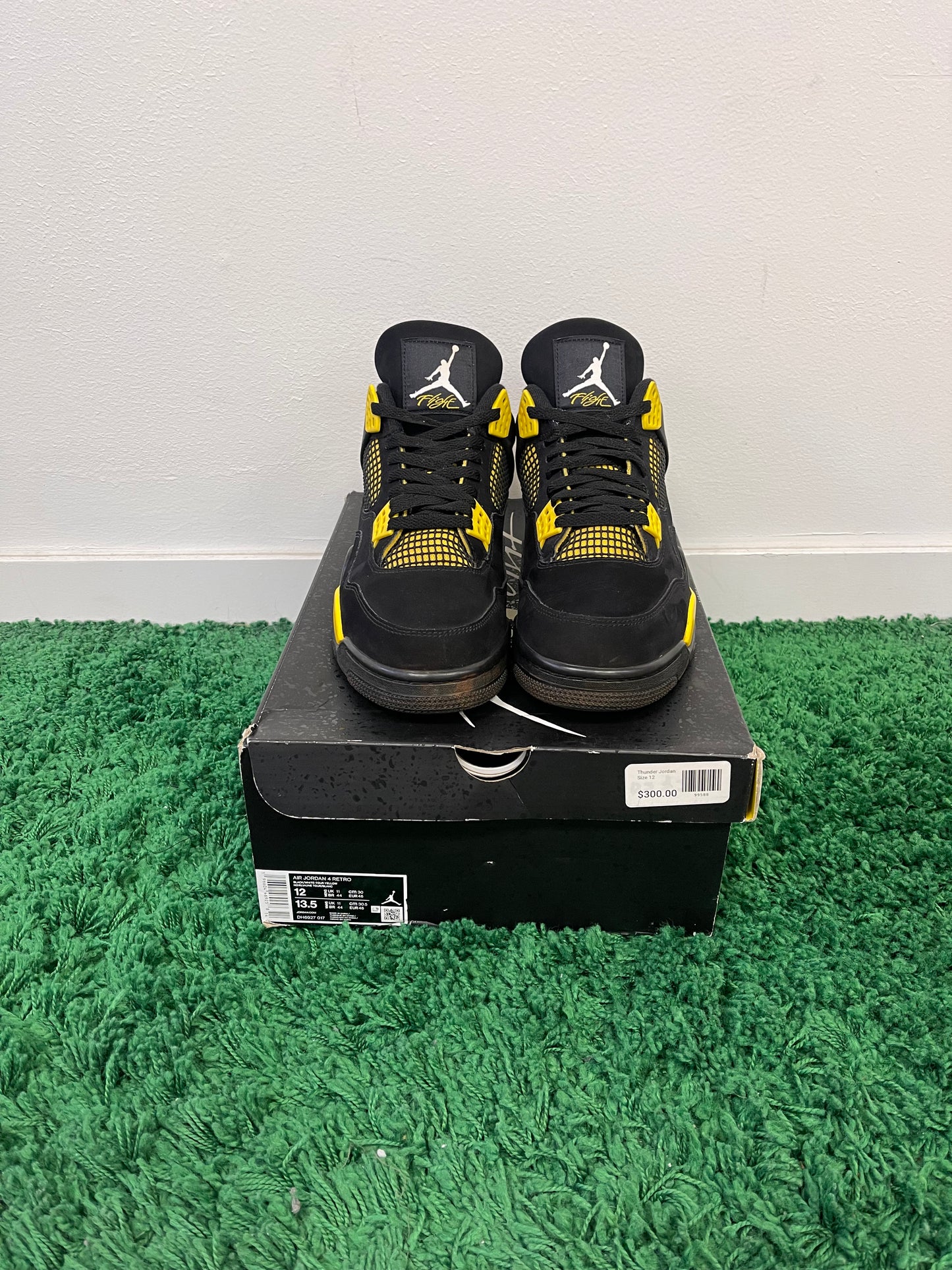 Used Jordan 4 Retro Thunder 2023 (Men’s)