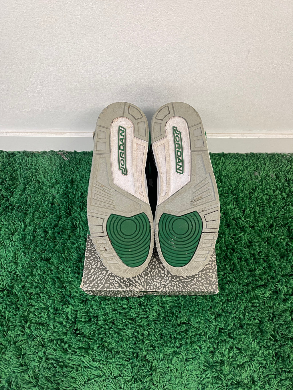 Used Jordan 3 Retro Pine Green (Men’s)