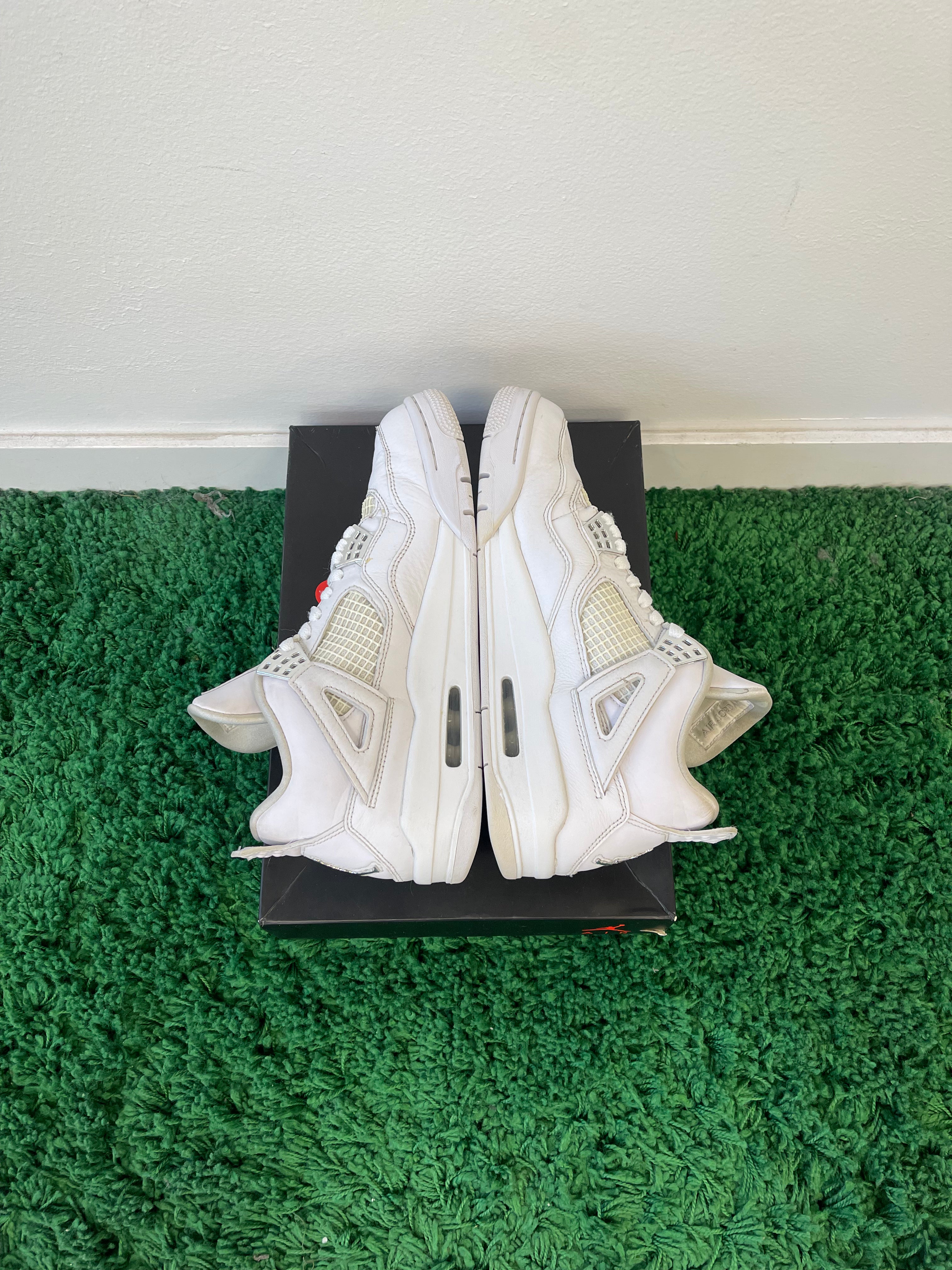 Used Jordan 4 Retro Pure Money 2017 (Men’s)