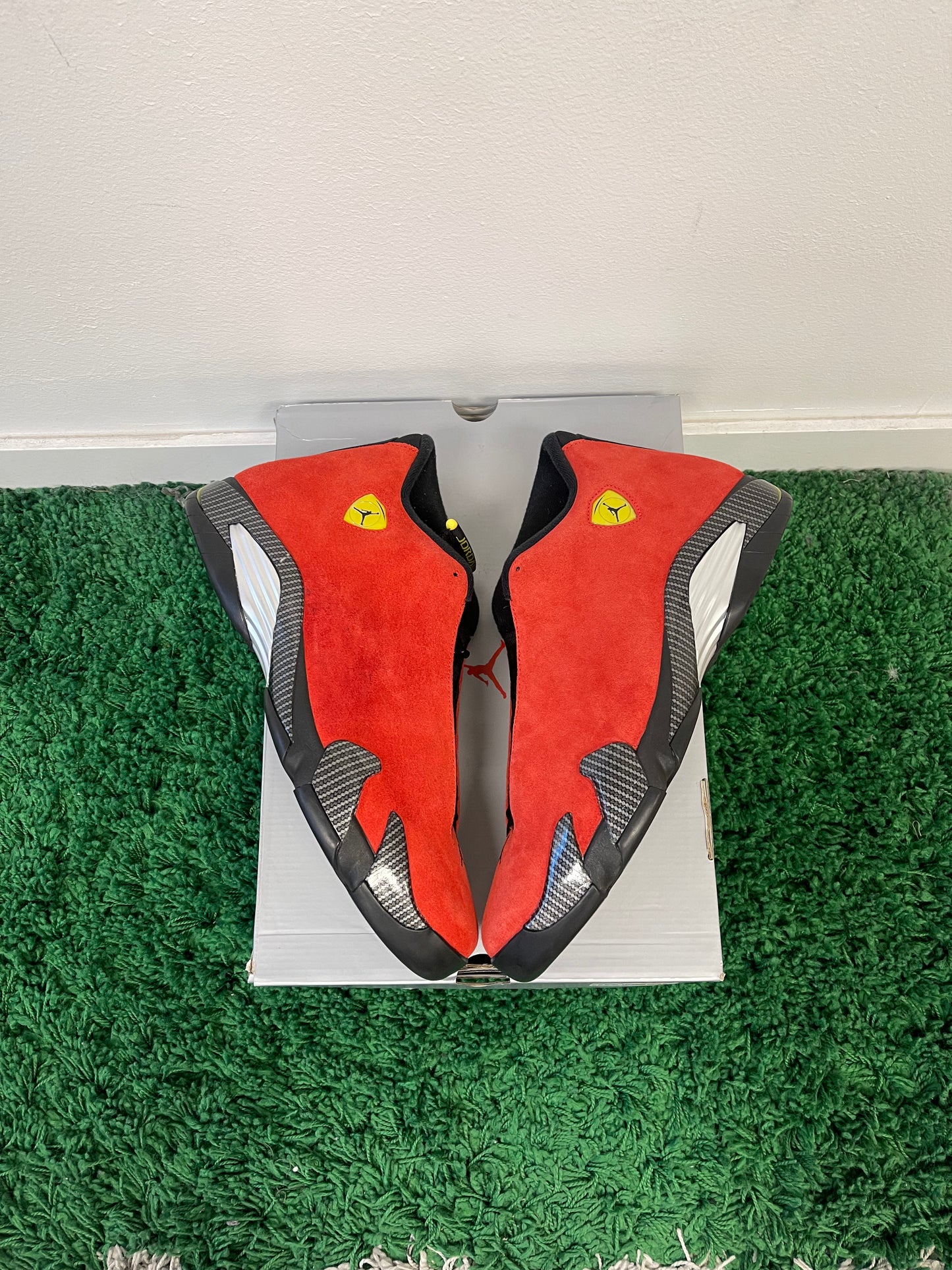 Used Jordan 14 Retro Ferrari 2025 (Men’s)