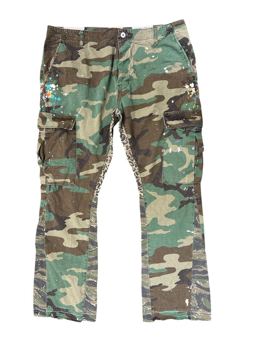 Used Gallery Dept. LA Flare Camo Pants Woodland