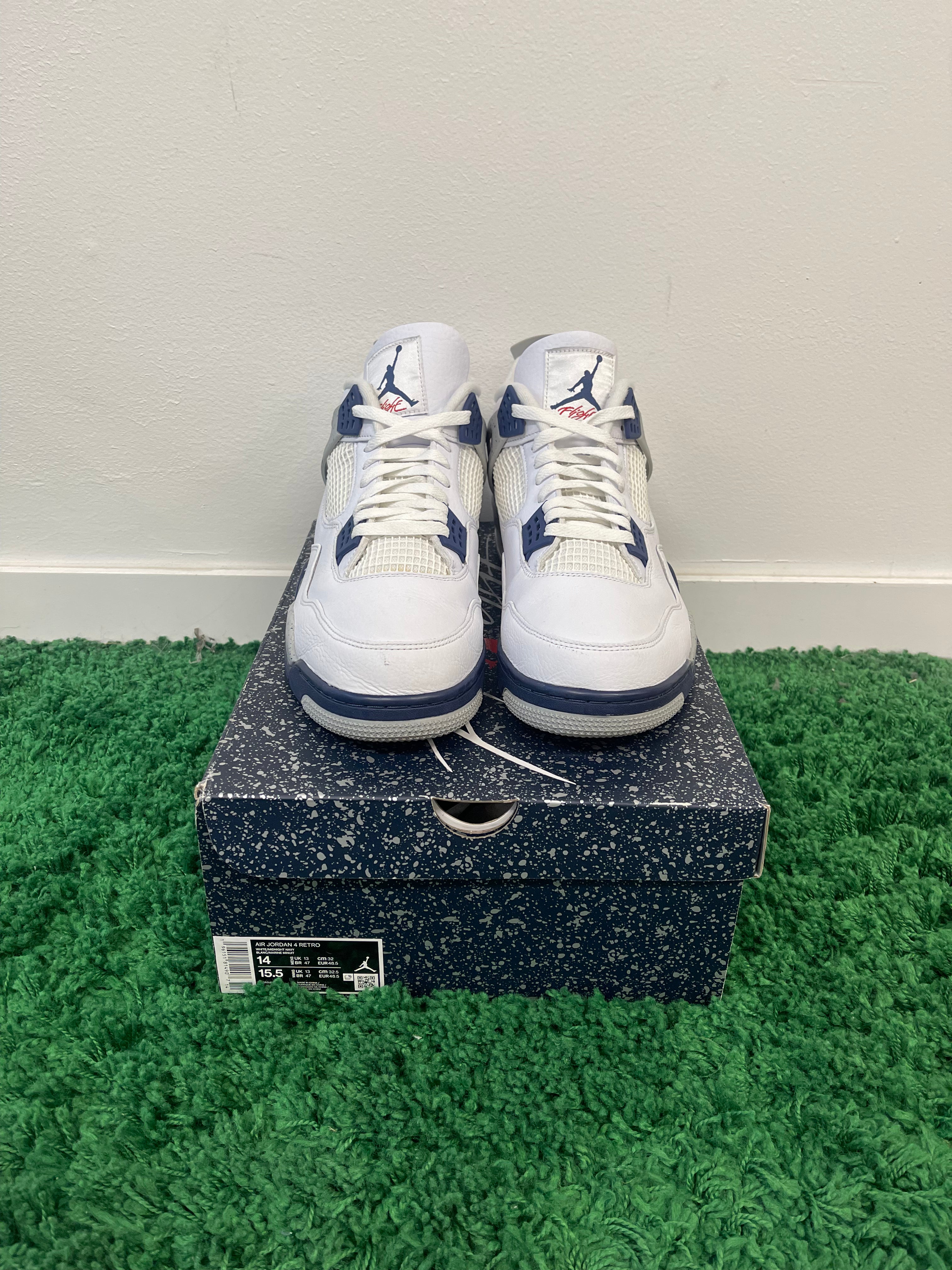 Used Jordan 4 Retro Midnight Navy (Men’s)