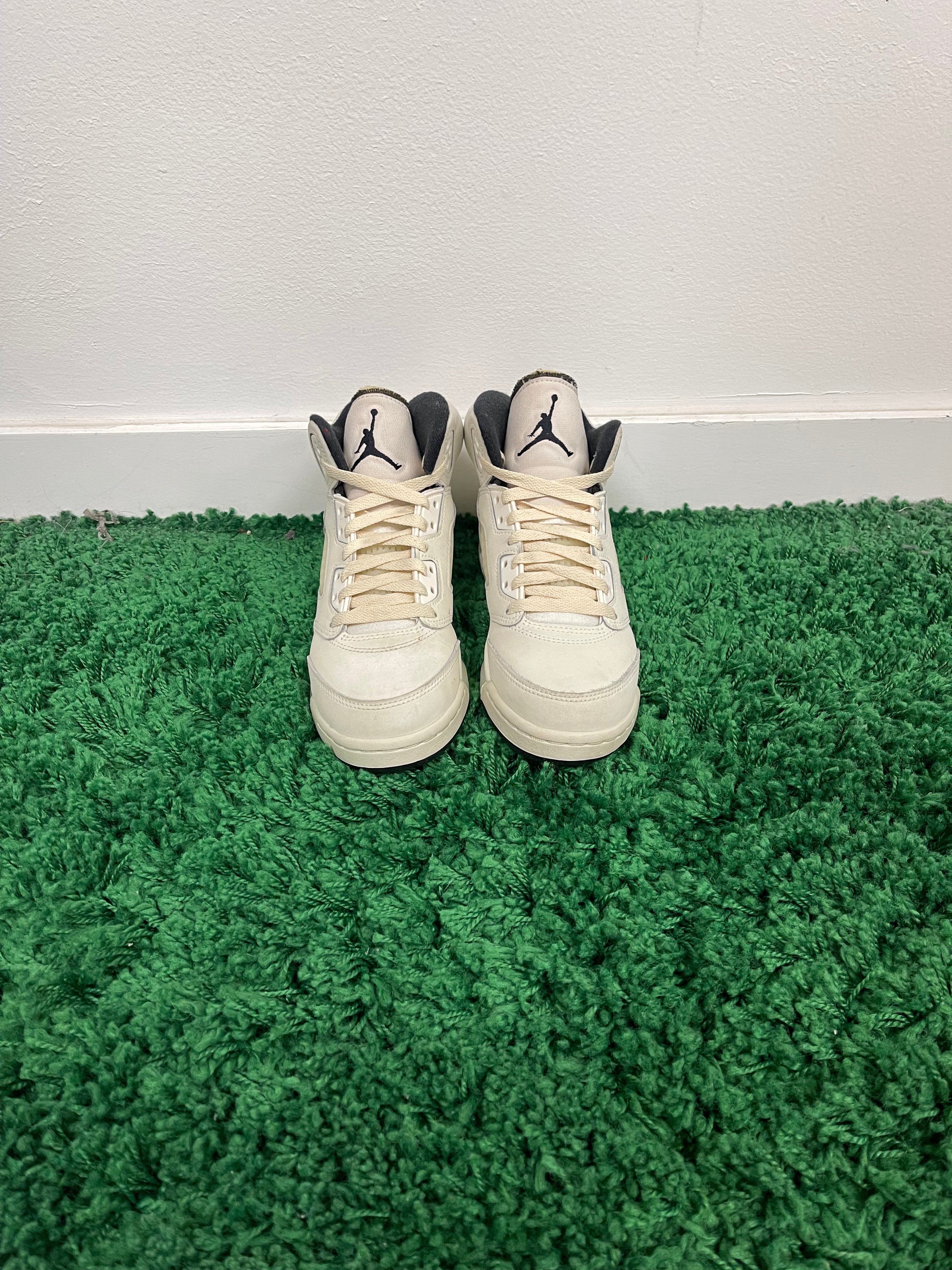 Used Jordan 5 Retro SE Sail (Youth)