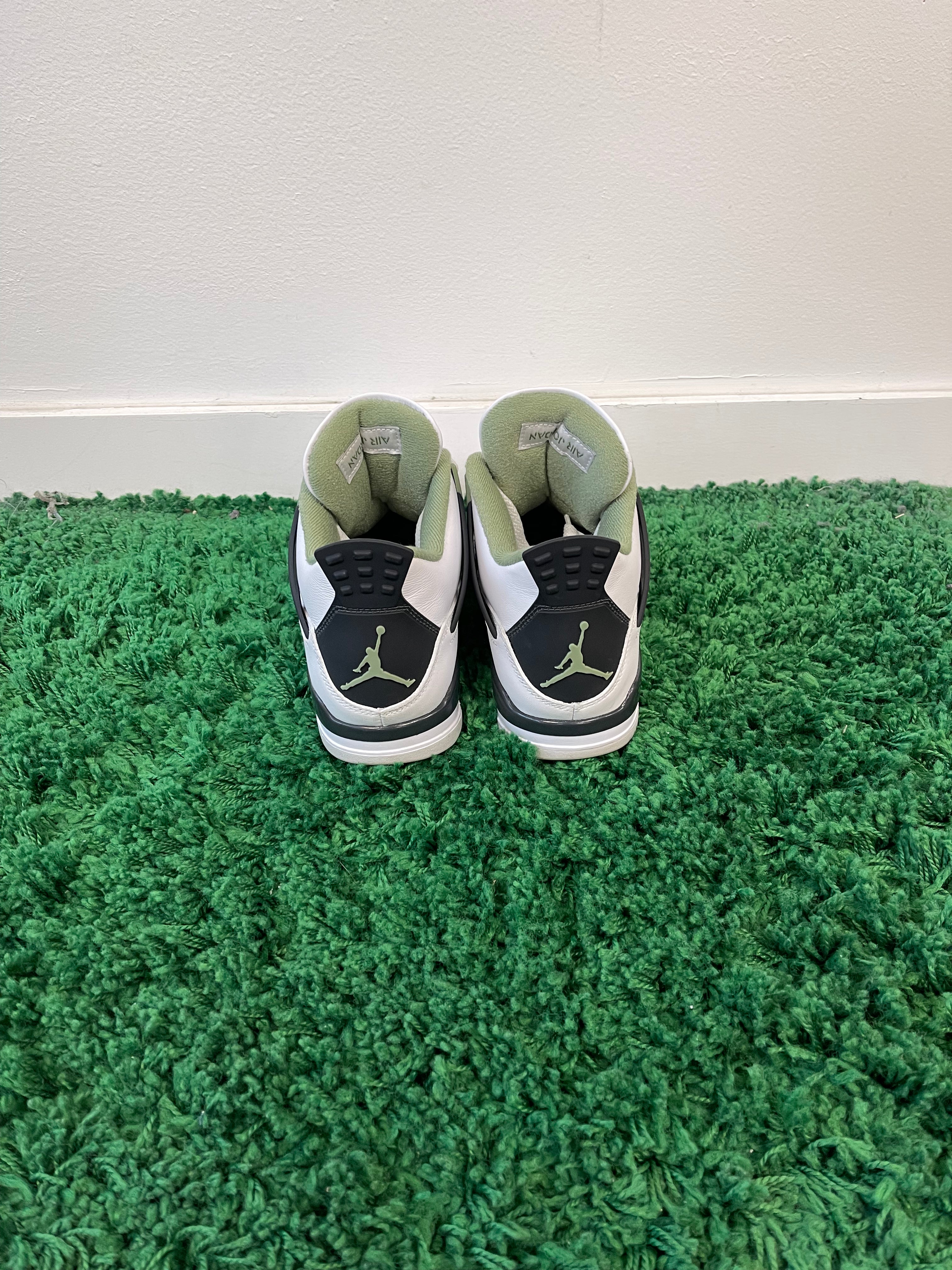 Used Jordan 4 Retro Seafoam (Women’s)