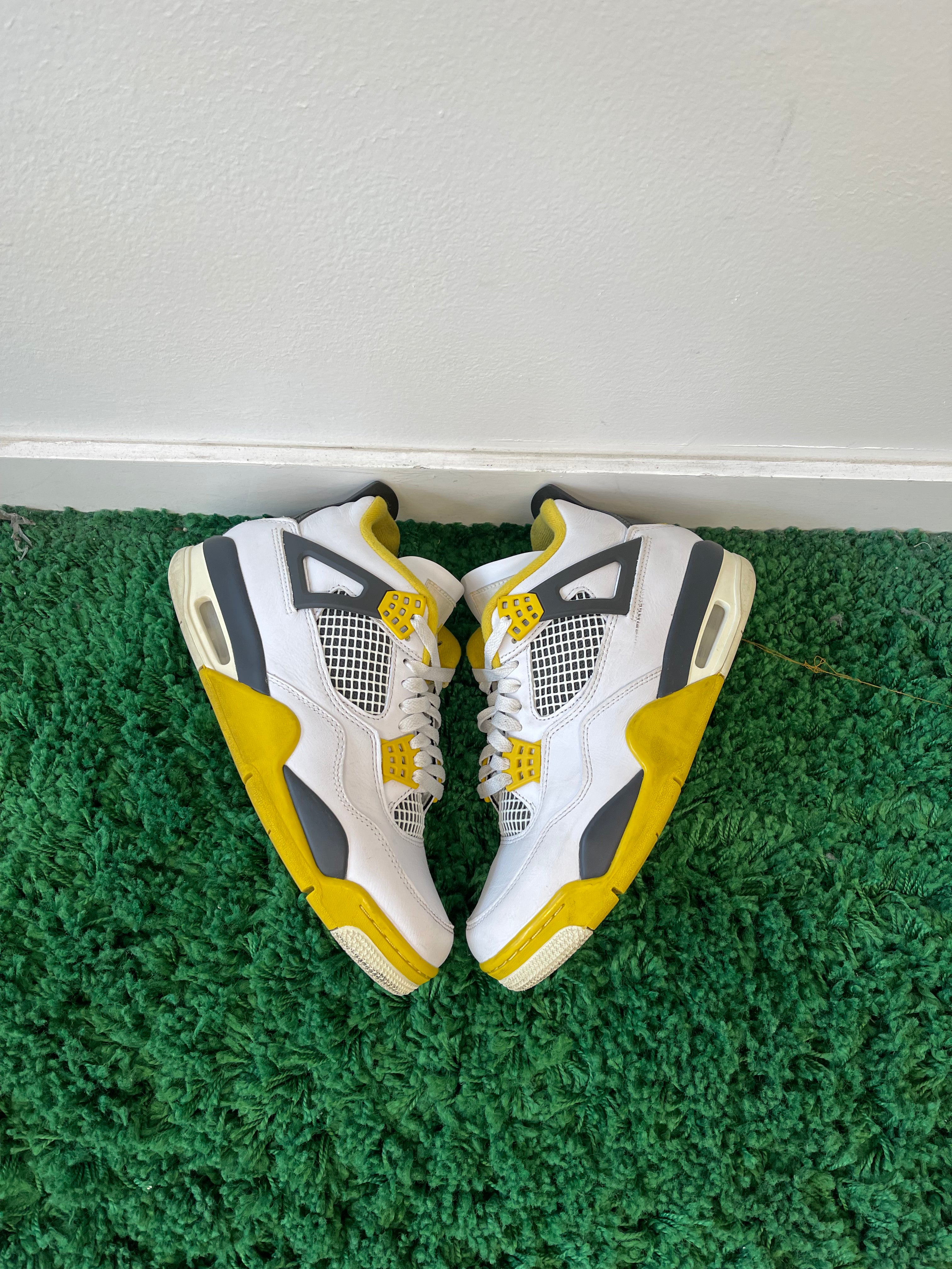 Used Jordan 4 Retro Vivid Sulfur (Women’s)
