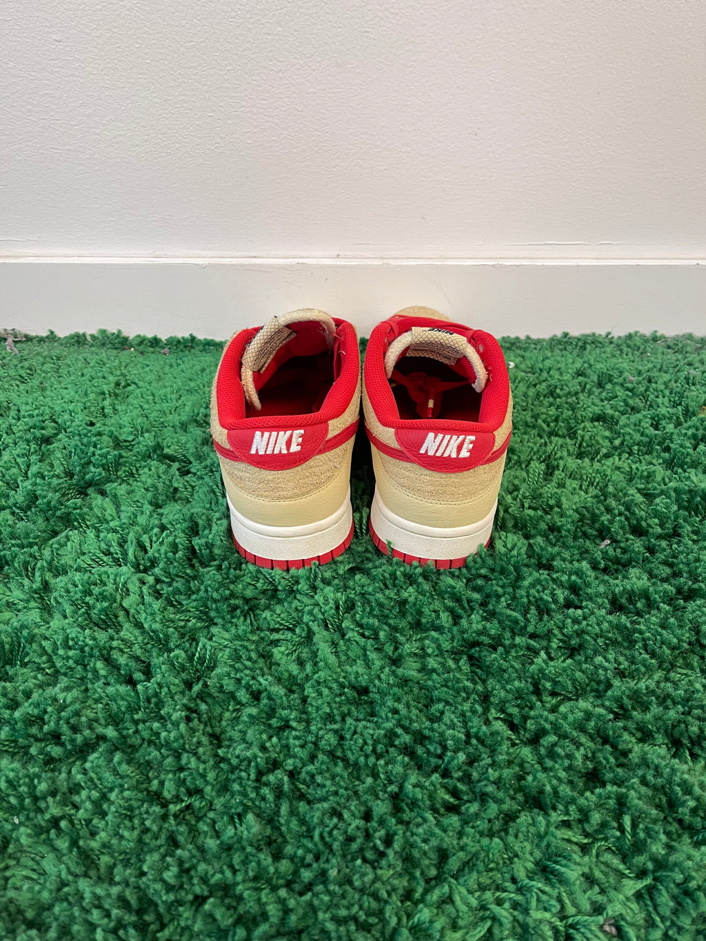 Used Nike Dunk Low Retro SE Strawberry Waffle (Men’s)