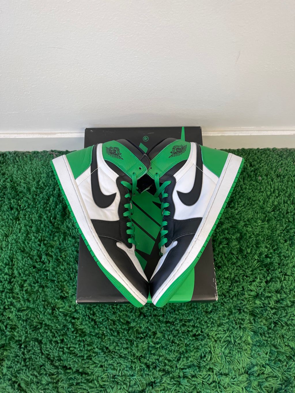 Used Jordan 1 Retro High OG Lucky Green (Men’s)