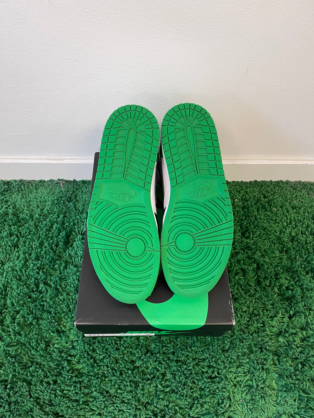 Used Jordan 1 Retro High OG Lucky Green (Men’s)