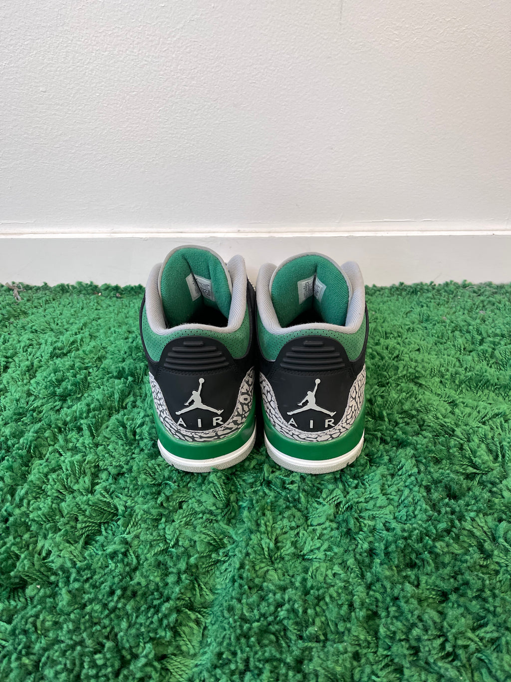 Used Jordan 3 Retro Pine Green (Men’s)