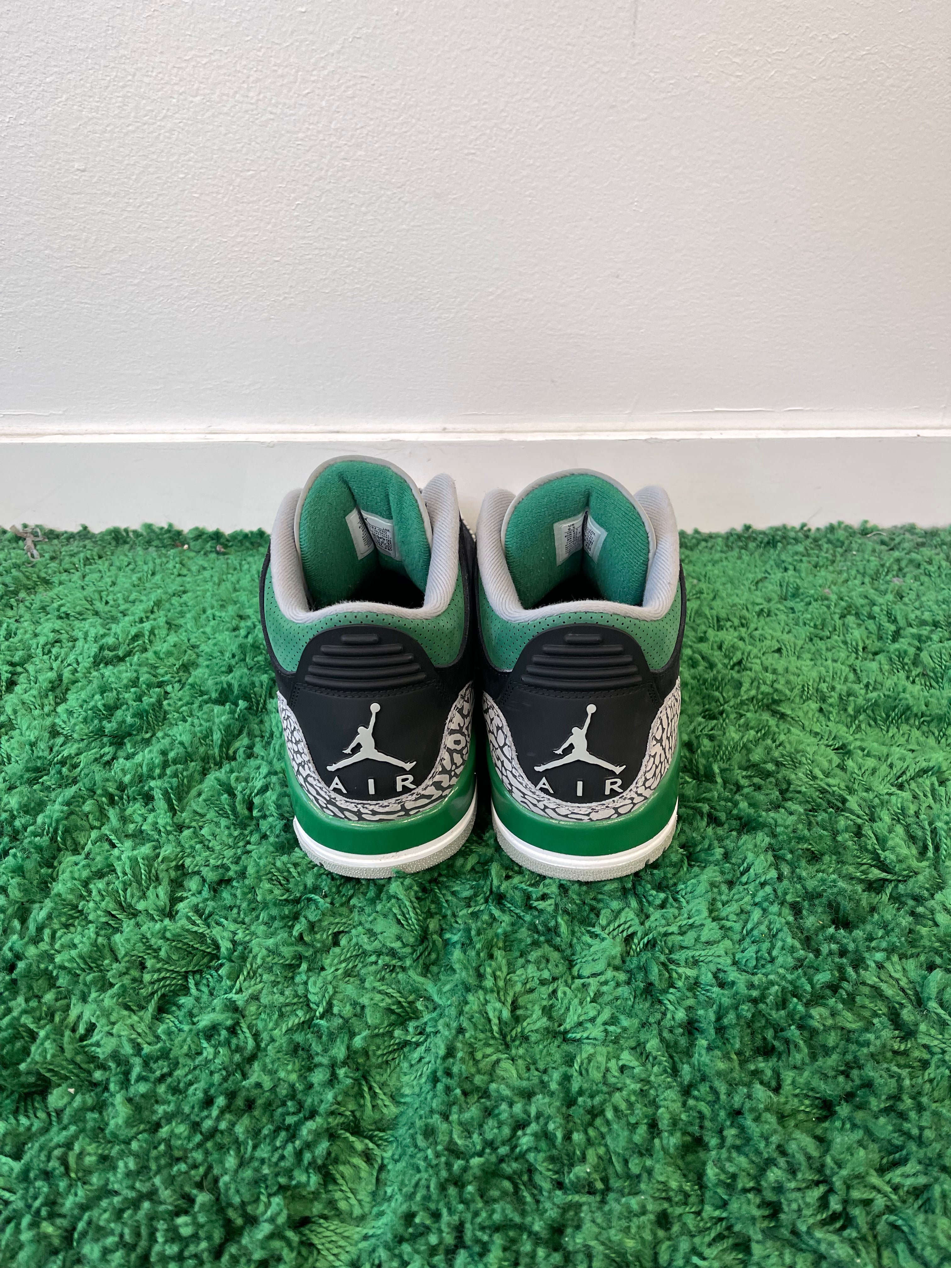 Used Jordan 3 Retro Pine Green (Men’s)