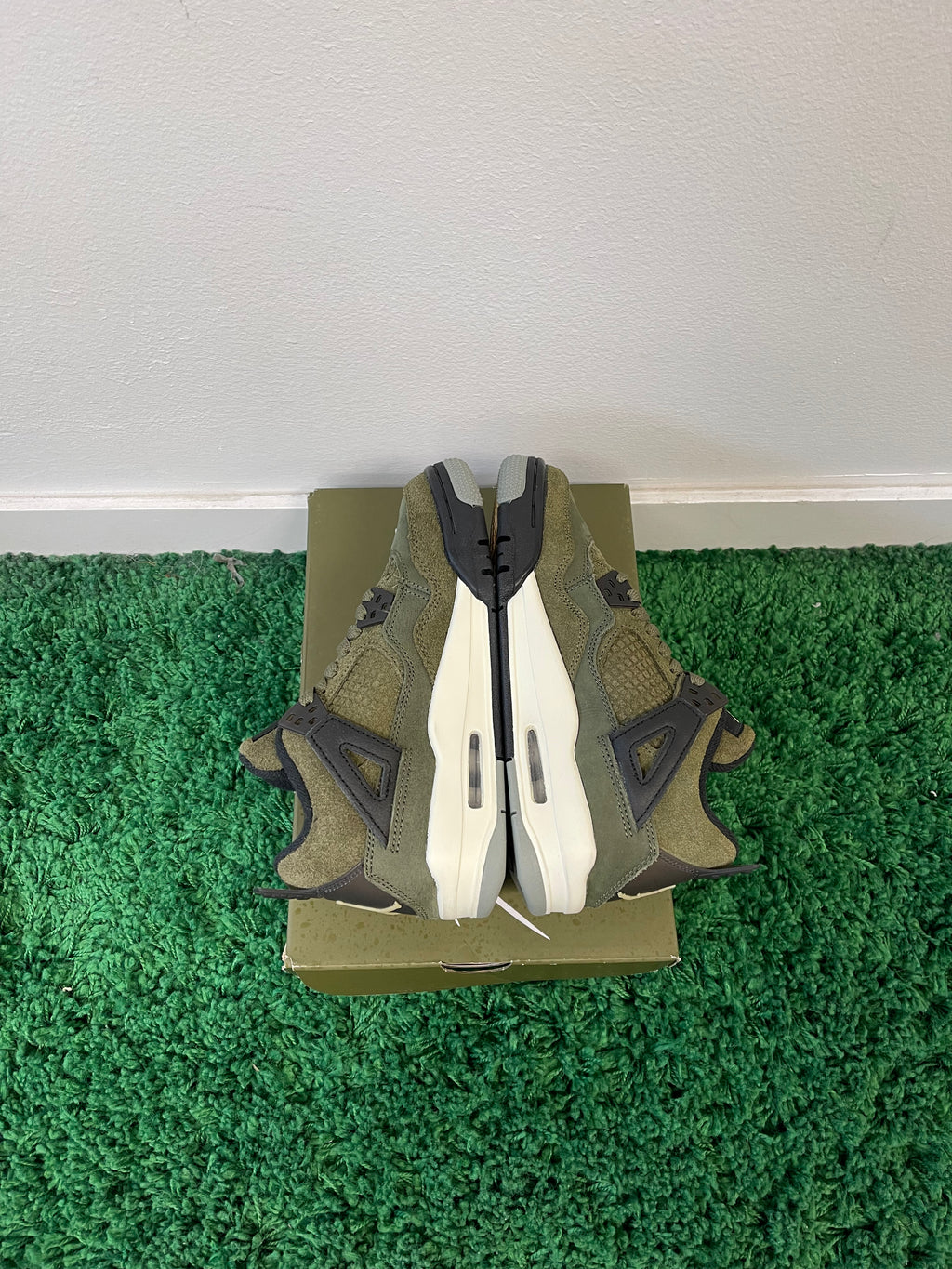 Used Jordan 4 Retro SE Craft Medium Olive (Youth)