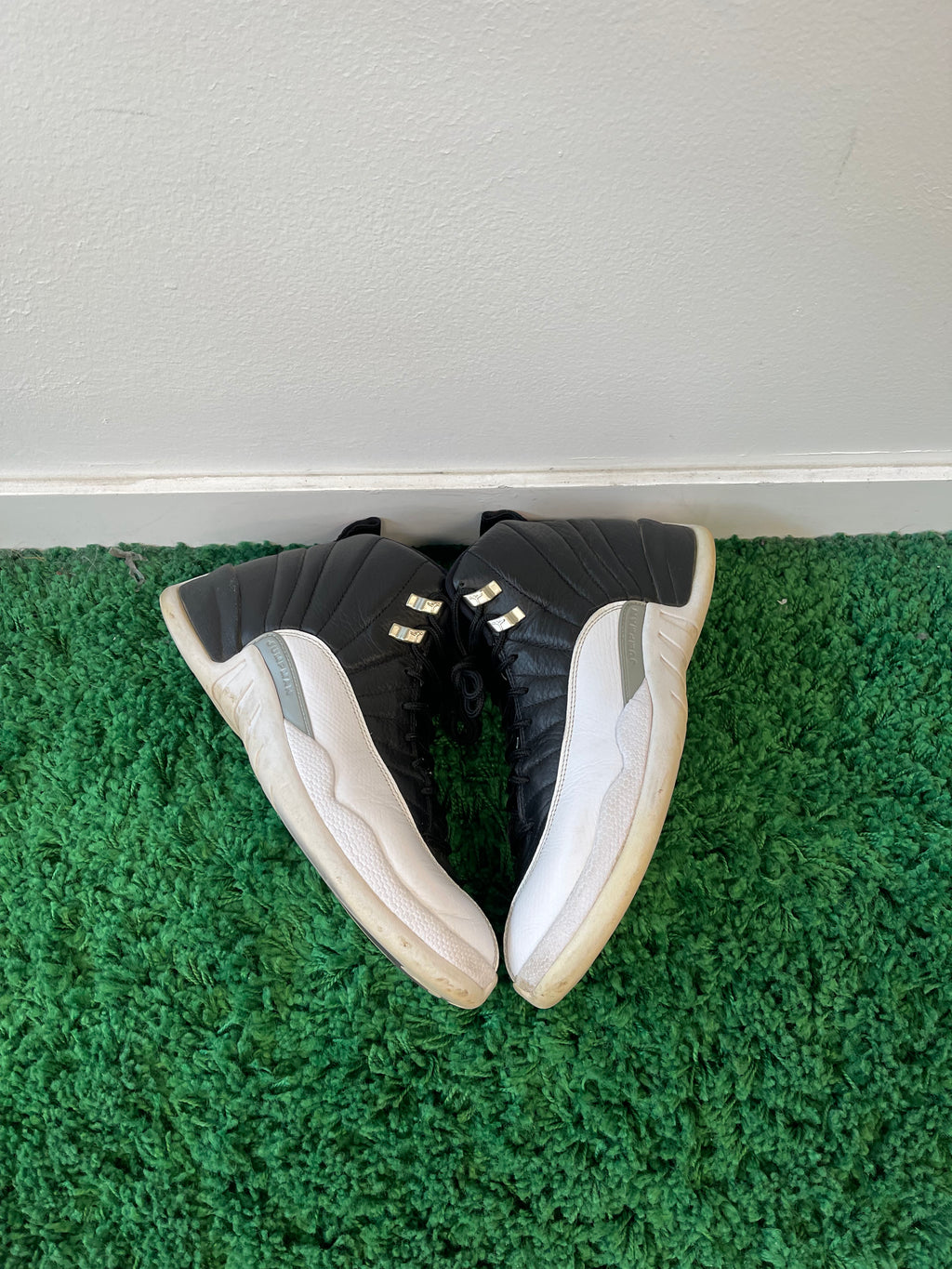 Used Jordan 12 Retro Playoffs 2022 (Men’s)