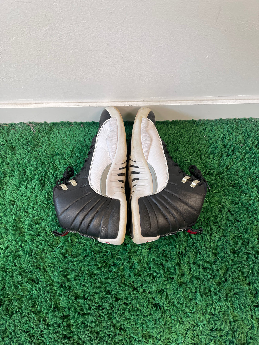Used Jordan 12 Retro Playoffs 2022 (Men’s)