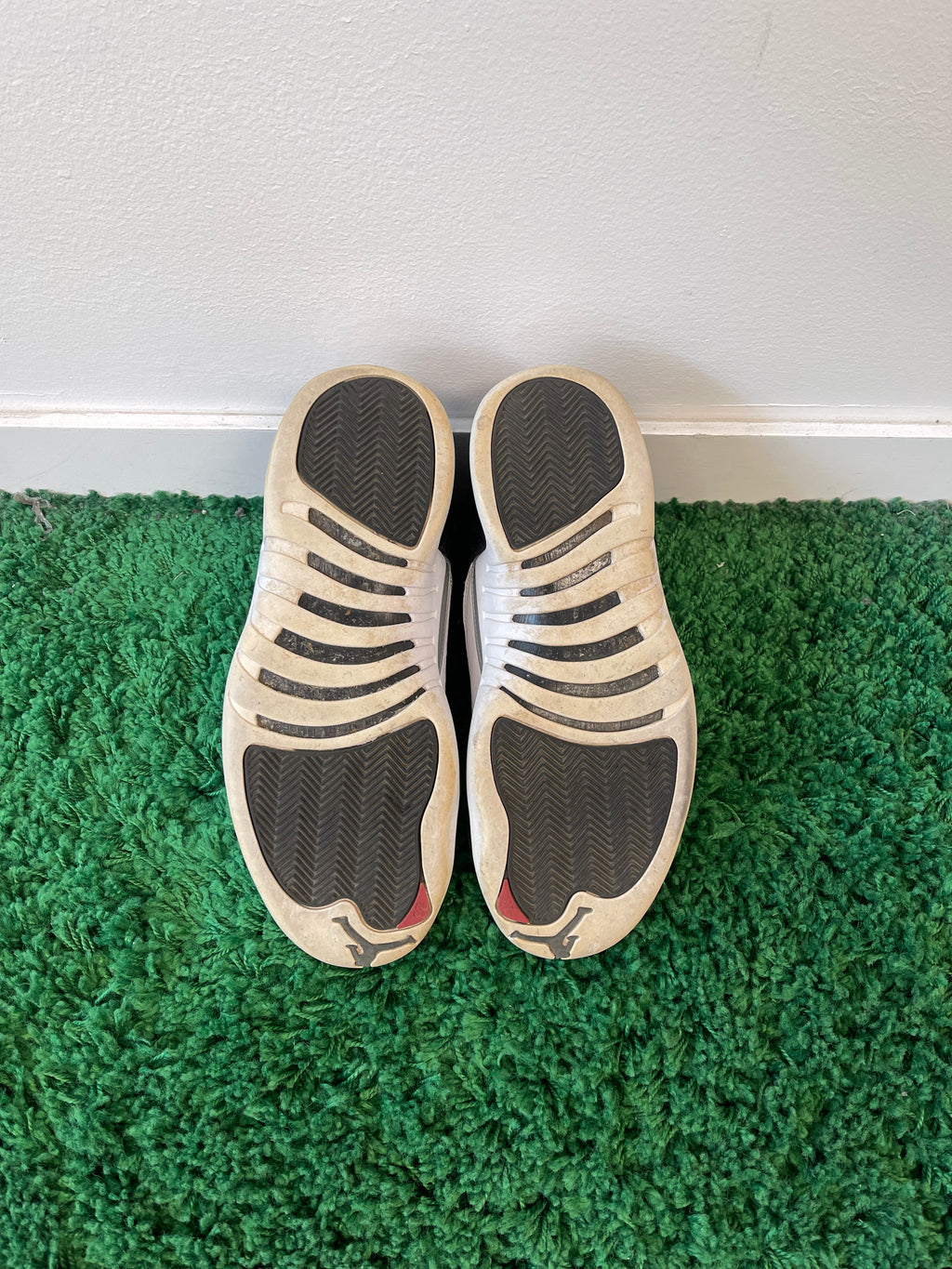 Used Jordan 12 Retro Playoffs 2022 (Men’s)