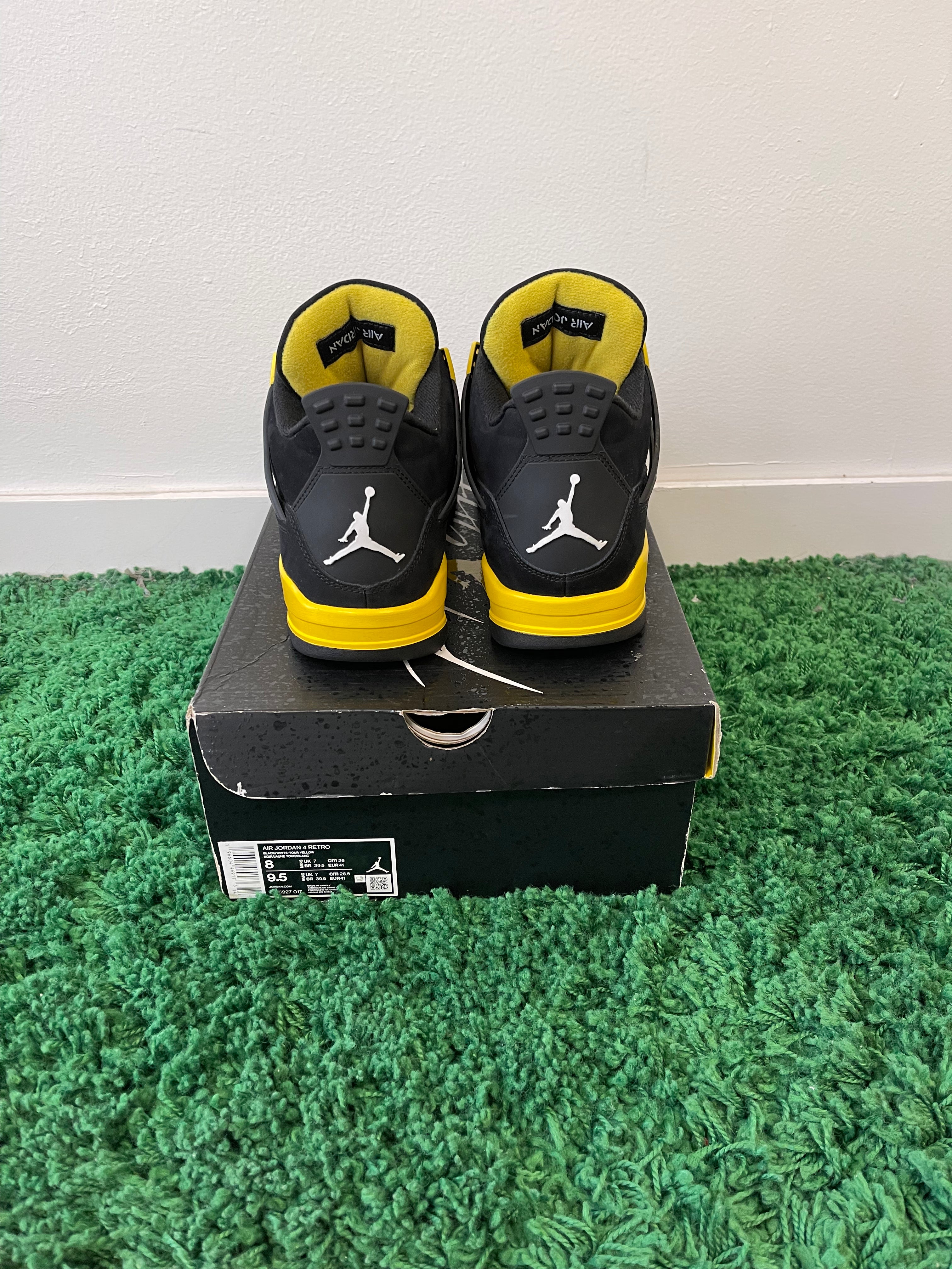 Used Jordan 4 Retro Thunder 2023 (Men’s)