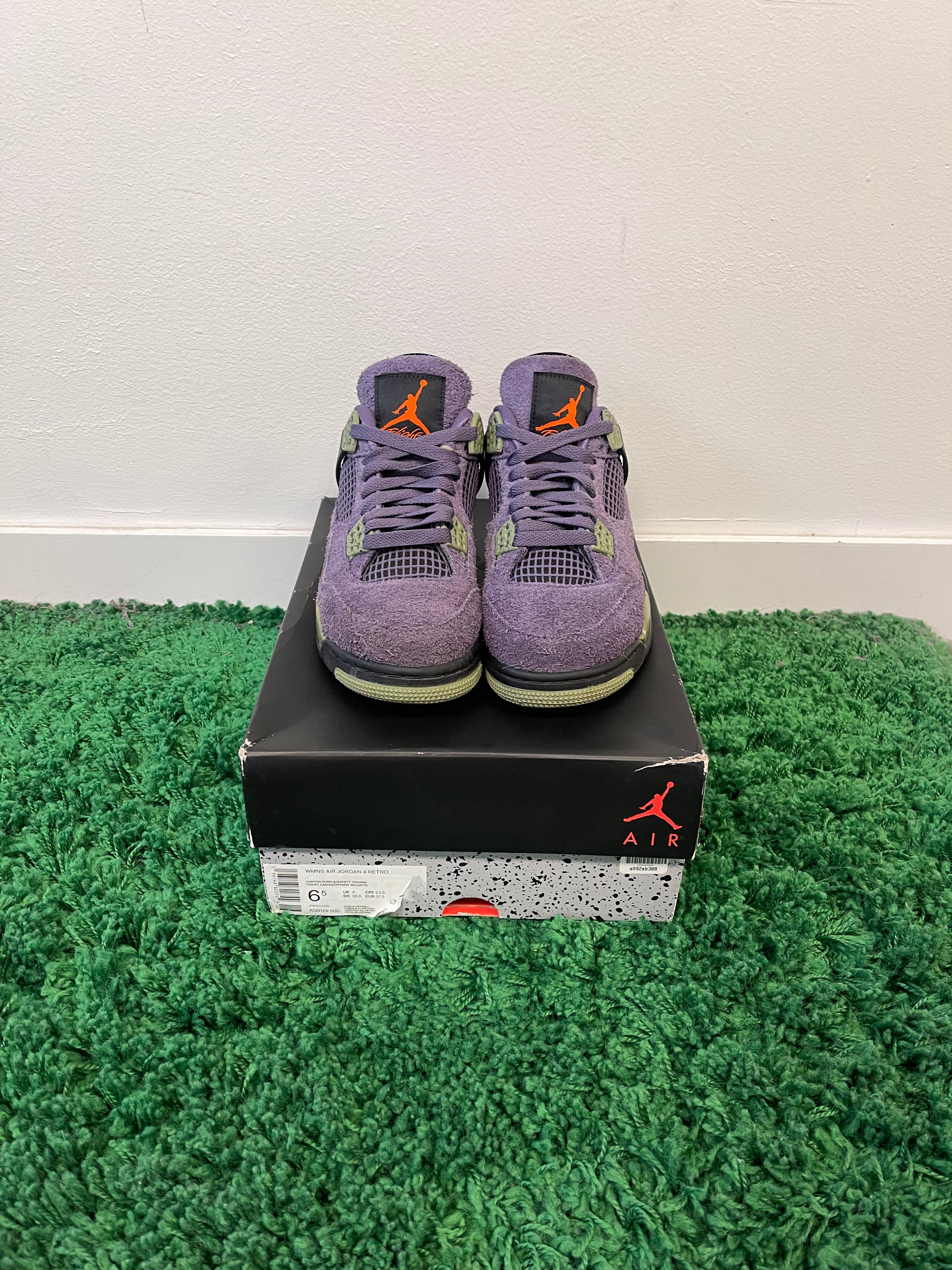 Used Jordan 4 Retro Canyon Purple (Women’s)